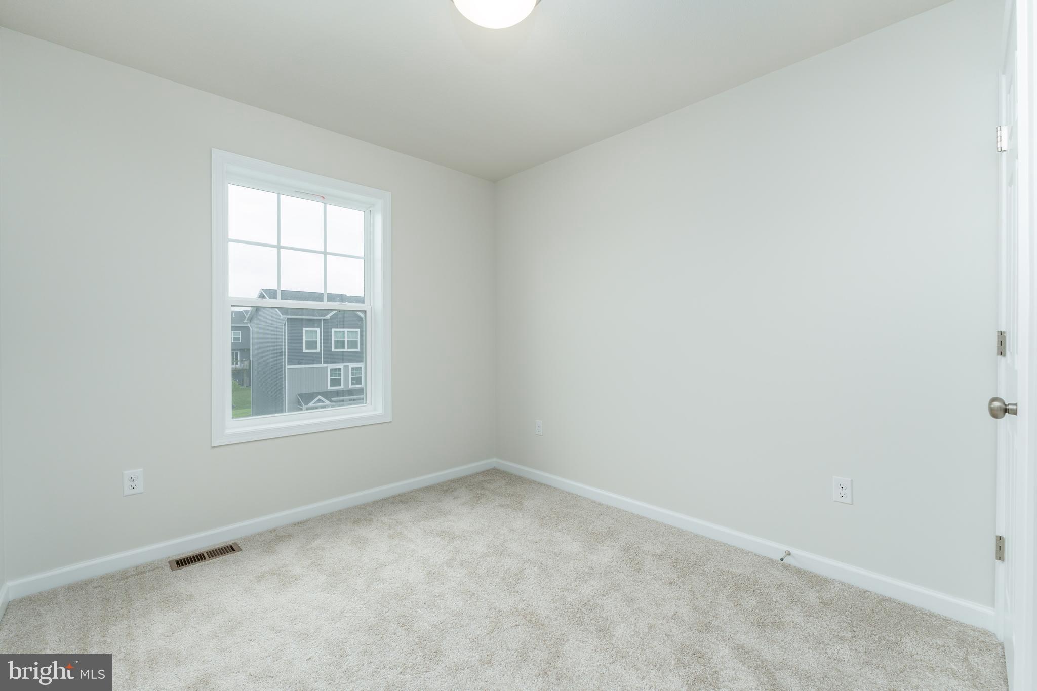 GRAYS POINTE - Residential