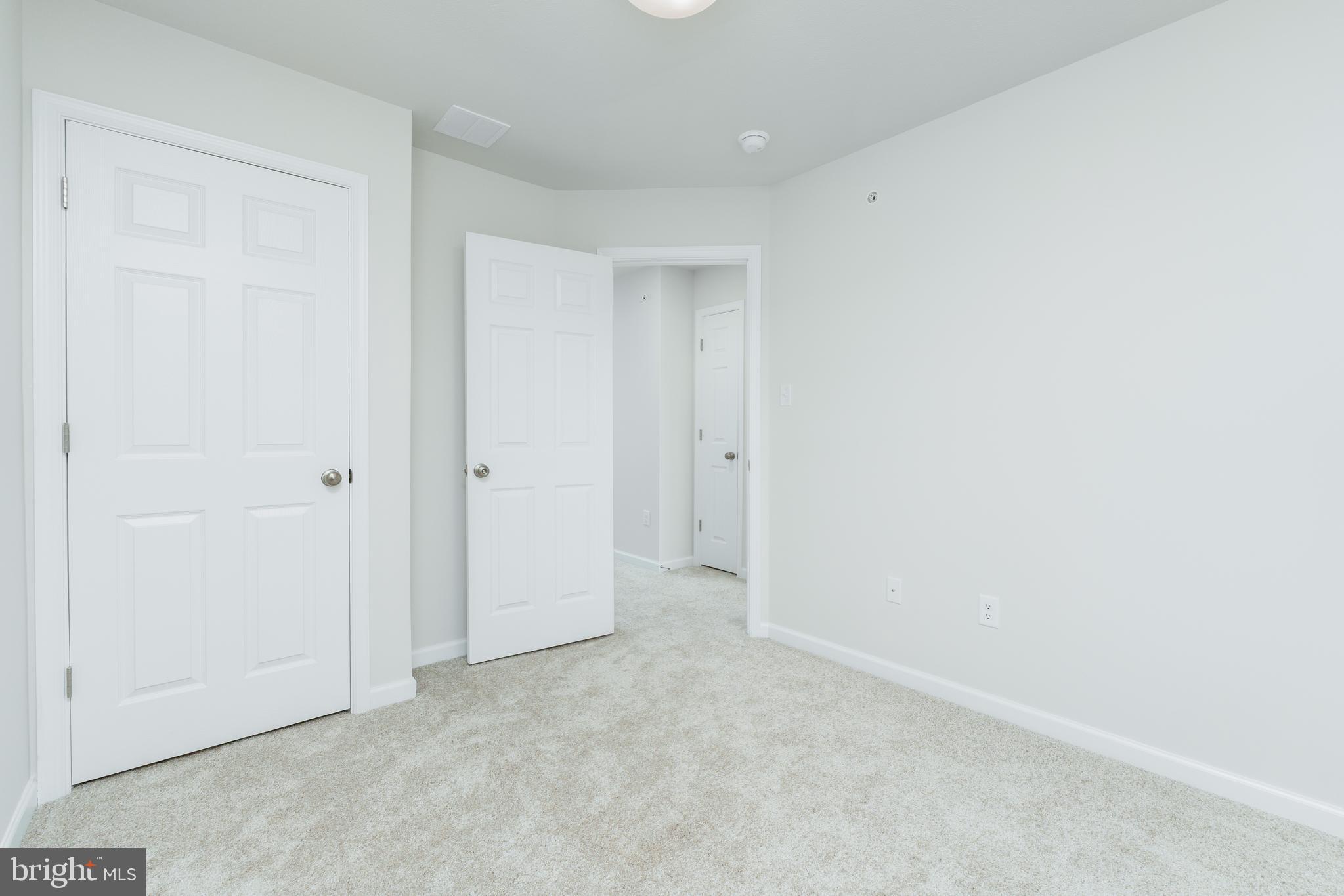 GRAYS POINTE - Residential