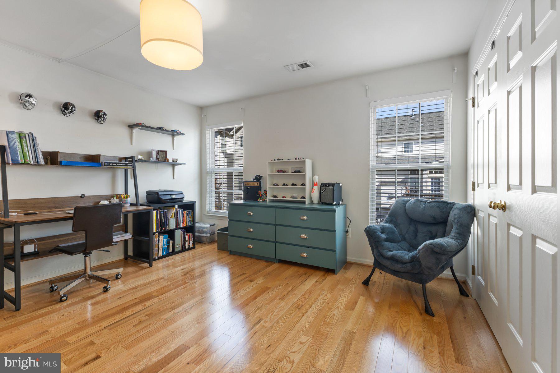 LORTON VALLEY NORTH - Residential