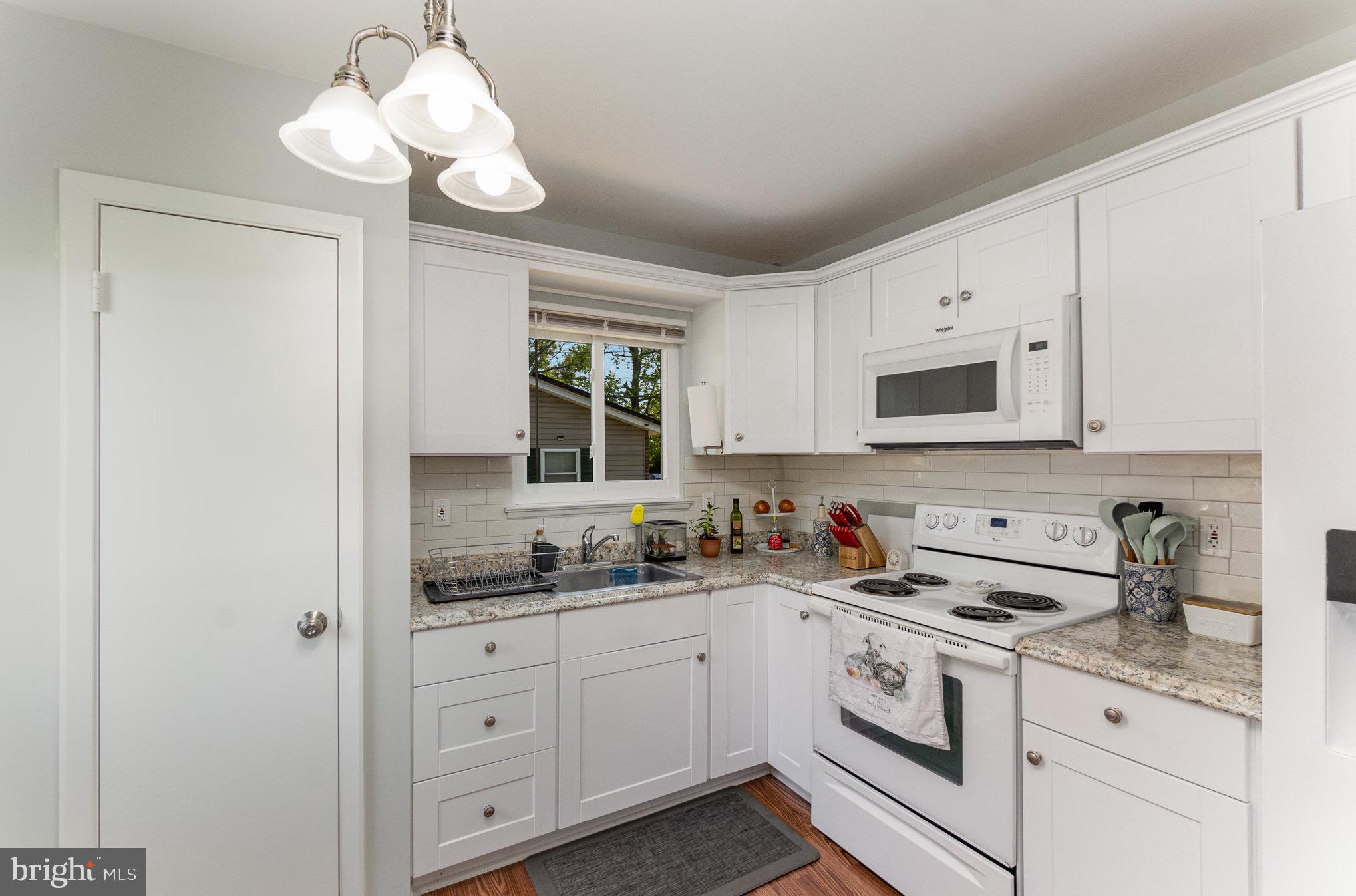 CARROLLWOOD - Residential