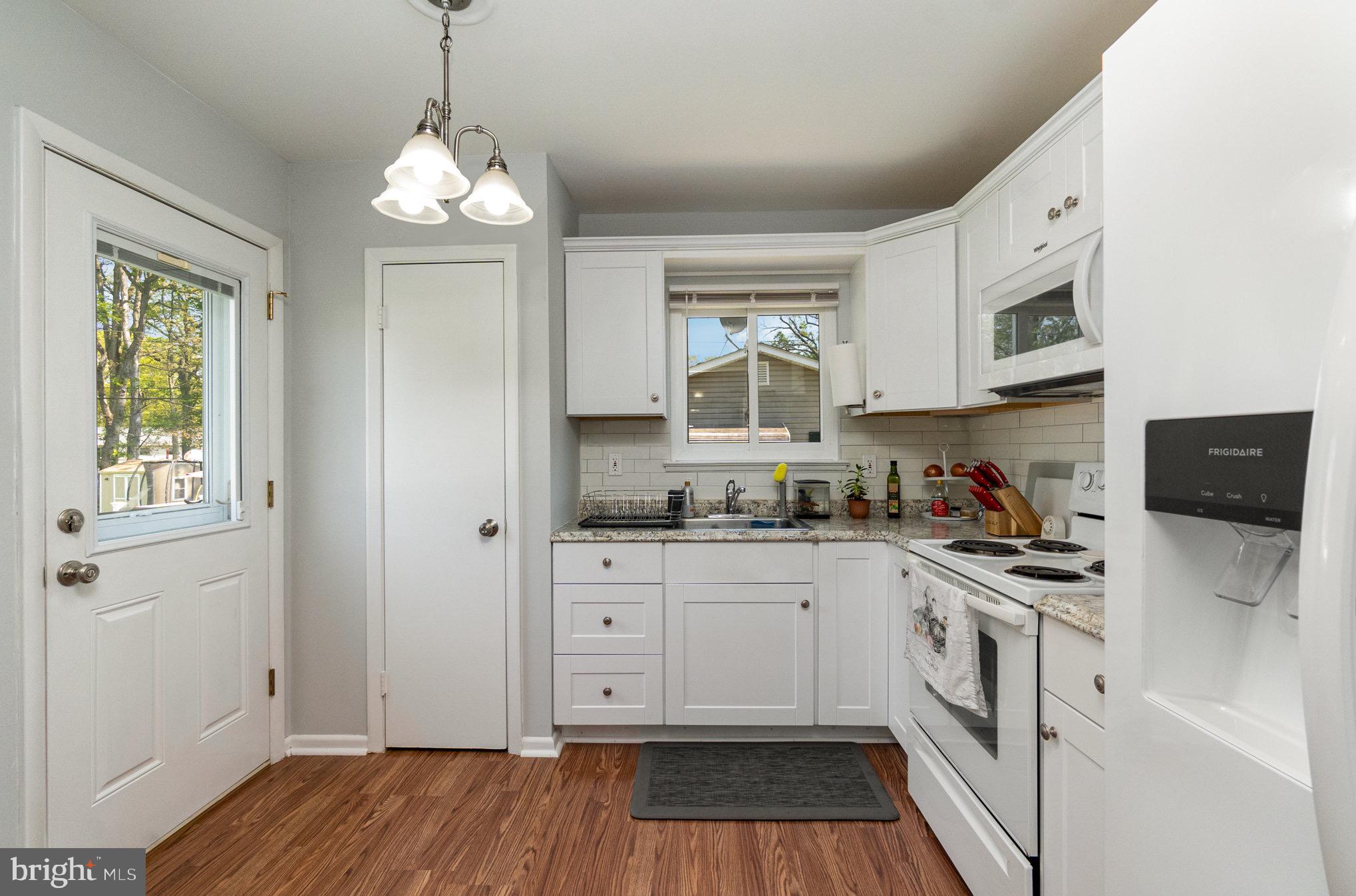 CARROLLWOOD - Residential