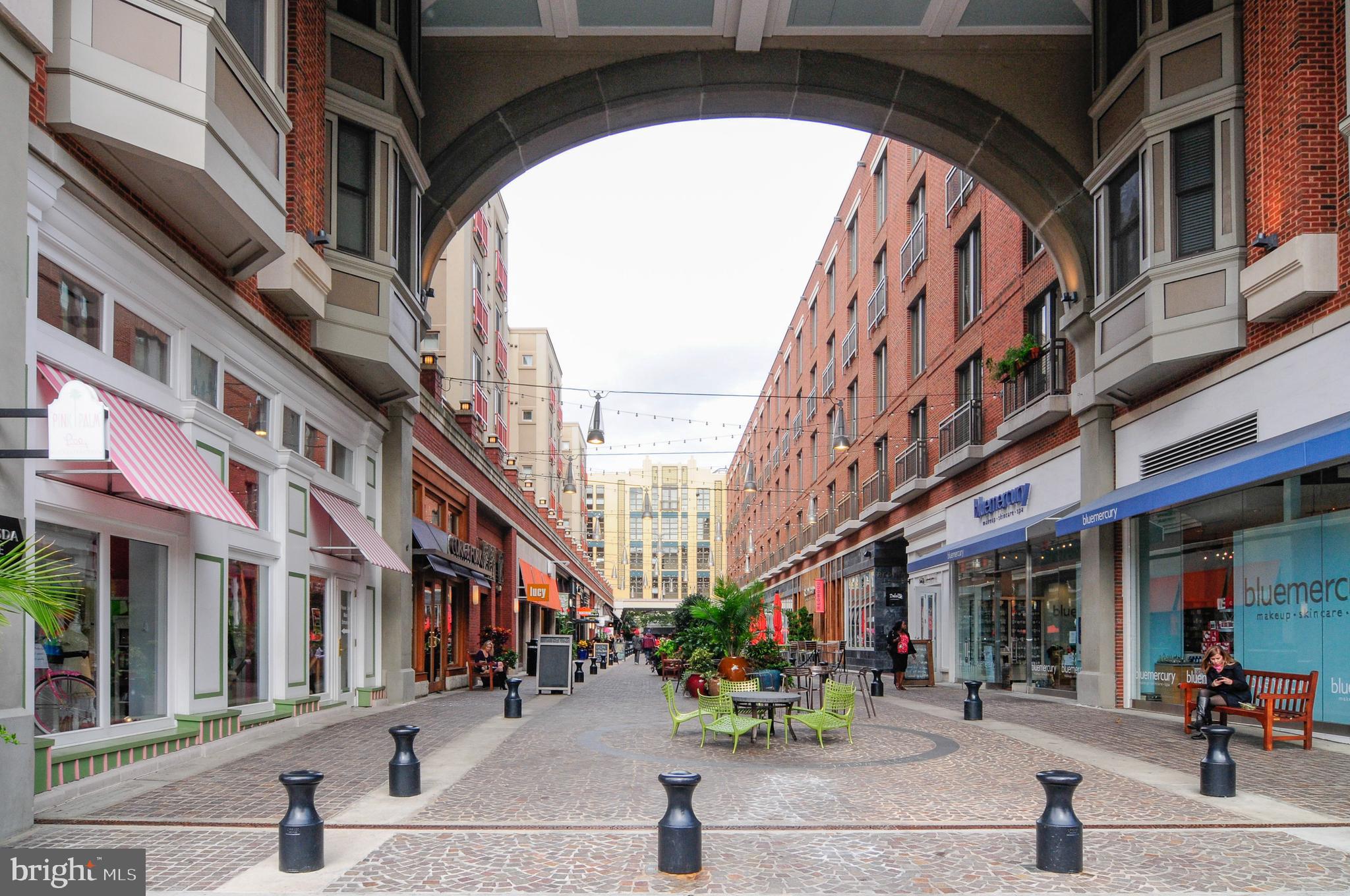 BRADLEY HILLS - Residential