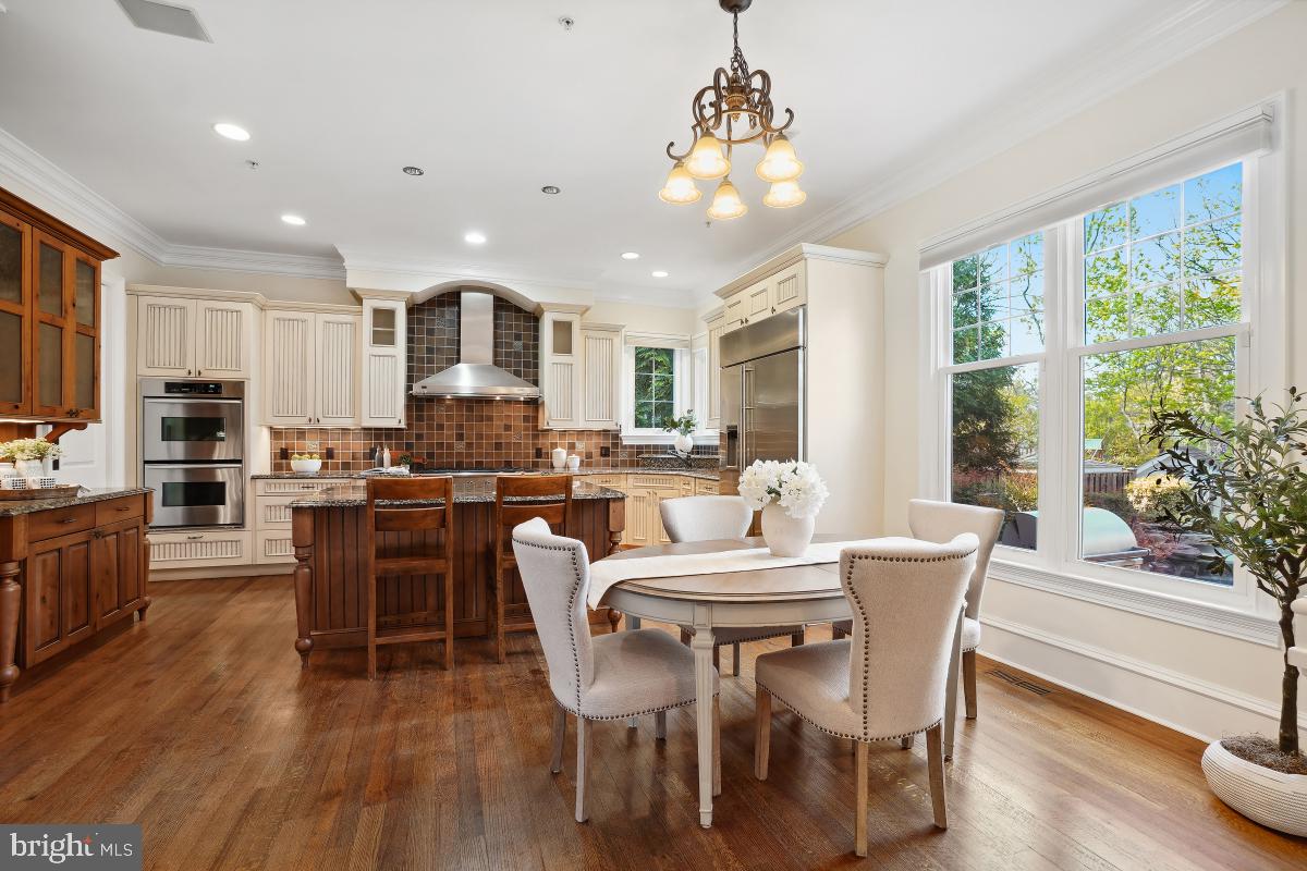 BRADLEY HILLS - Residential