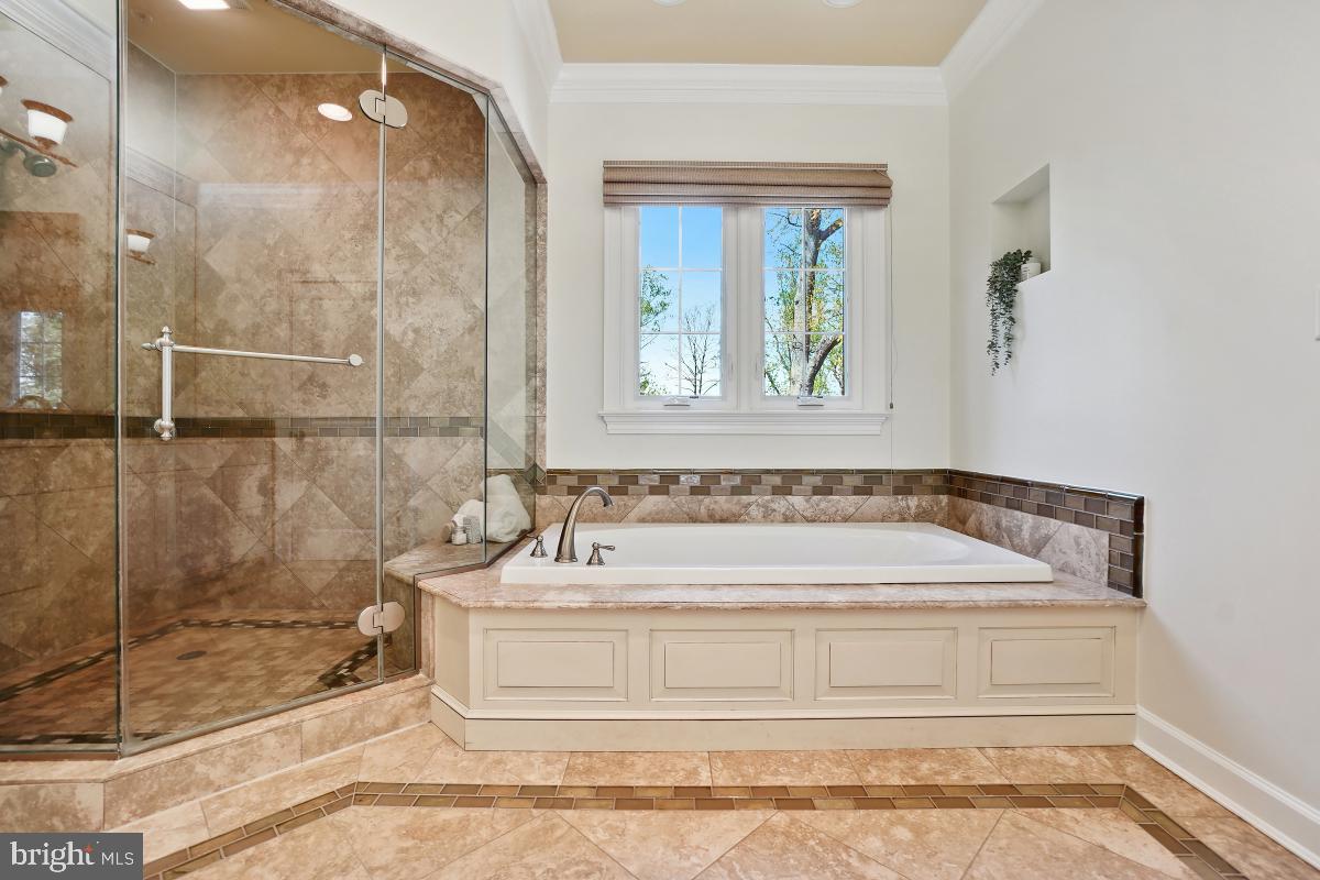 BRADLEY HILLS - Residential