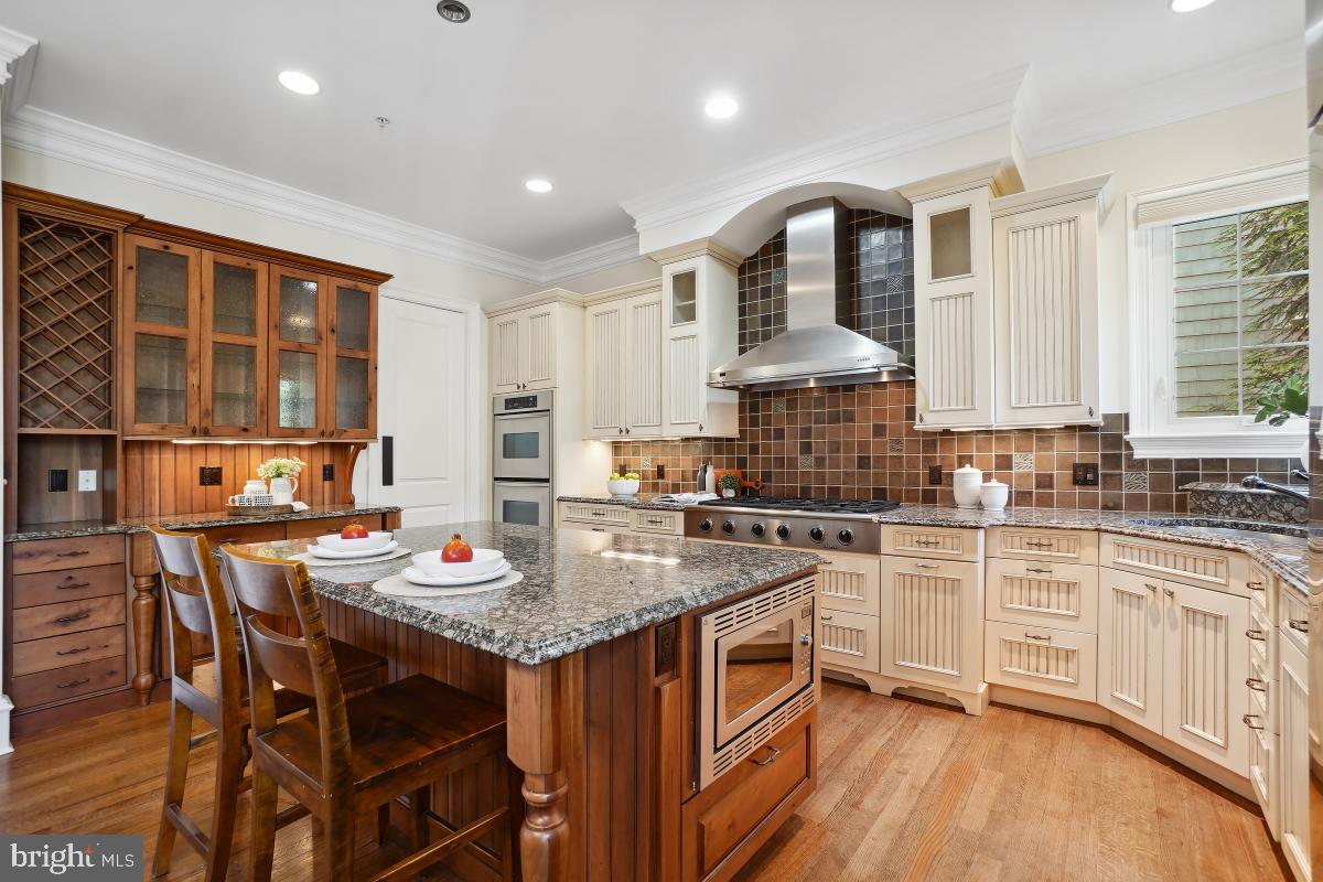 BRADLEY HILLS - Residential