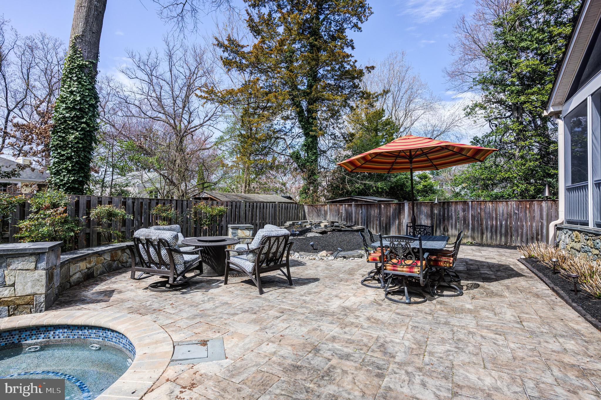 BRADLEY HILLS - Residential