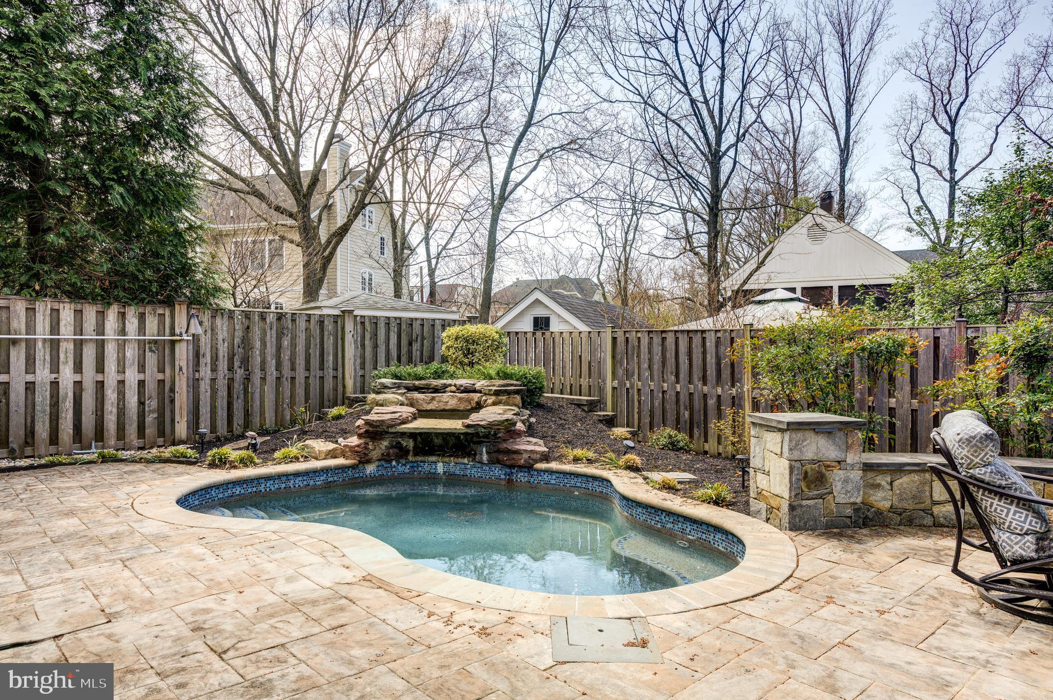 BRADLEY HILLS - Residential