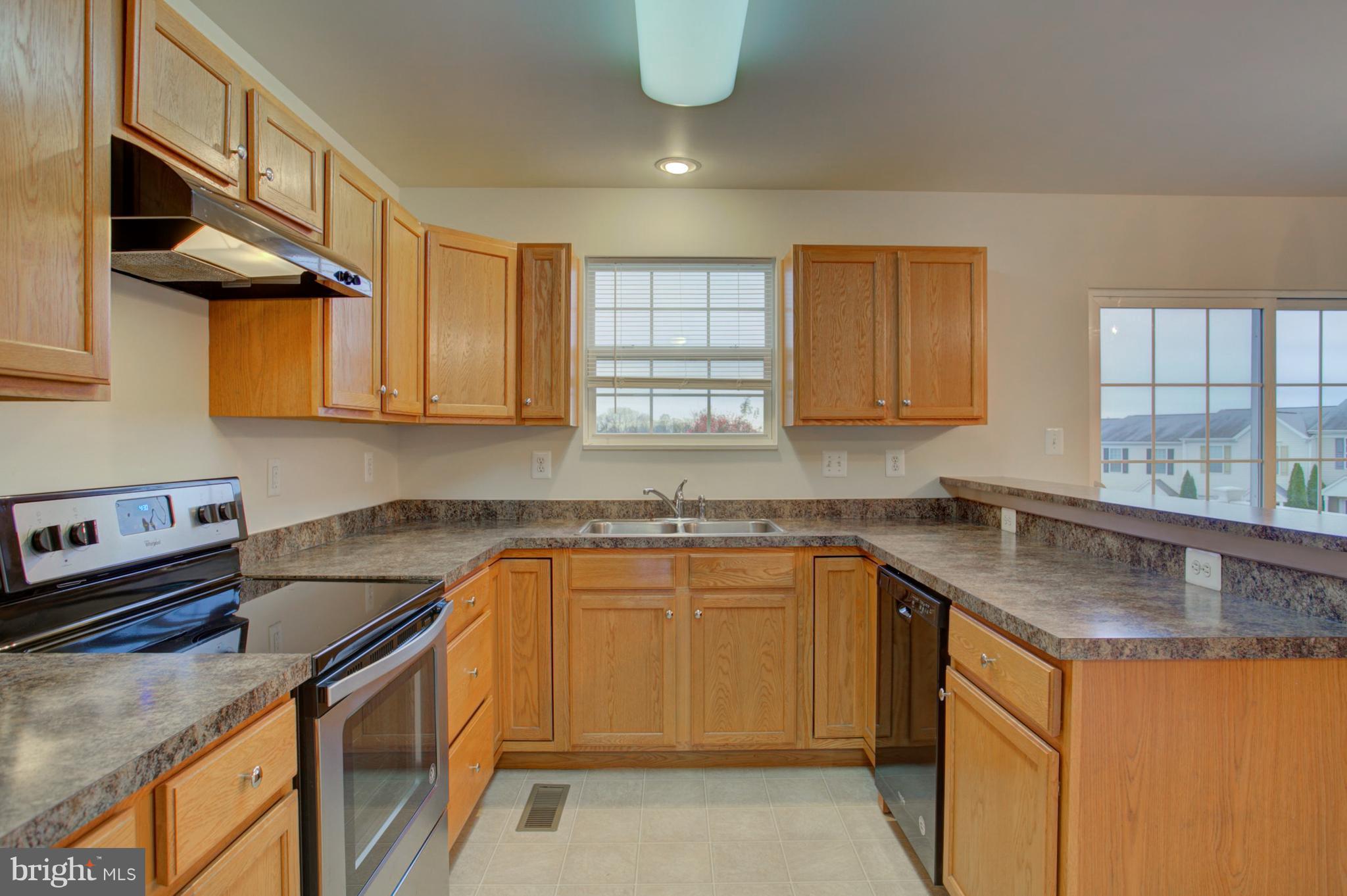HAWTHORNE RIDGE - Residential