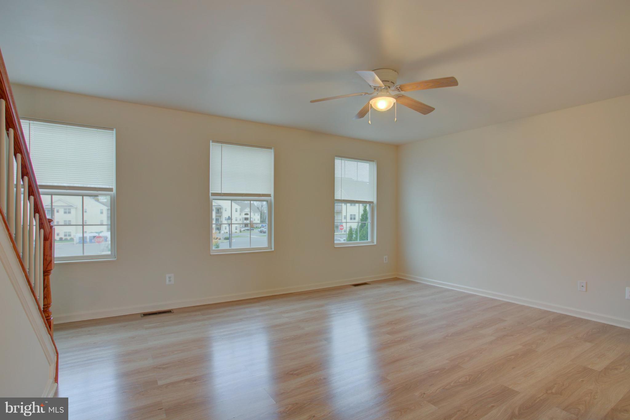 HAWTHORNE RIDGE - Residential