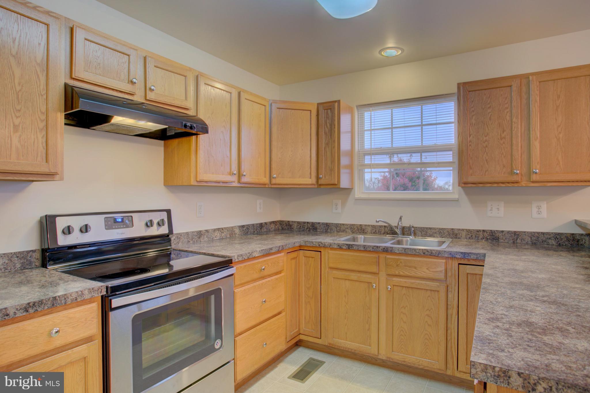 HAWTHORNE RIDGE - Residential