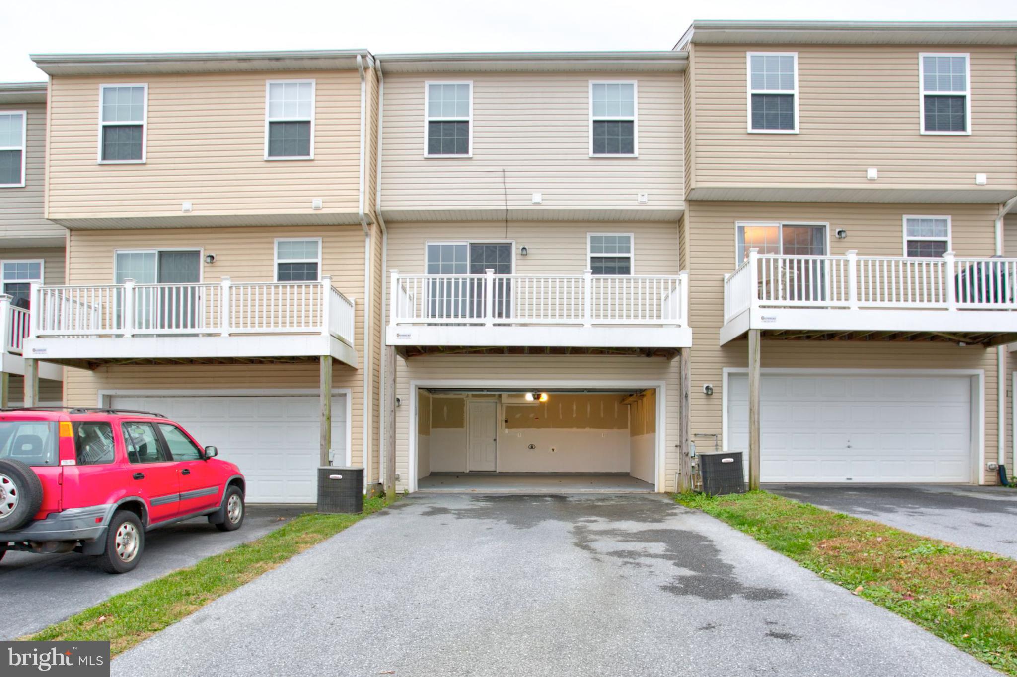 HAWTHORNE RIDGE - Residential