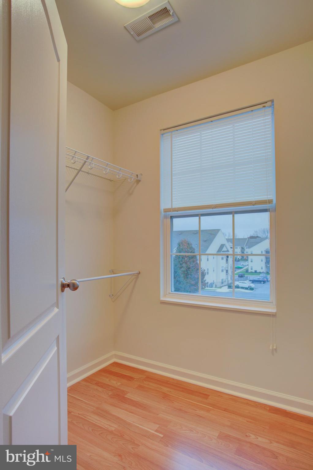 HAWTHORNE RIDGE - Residential