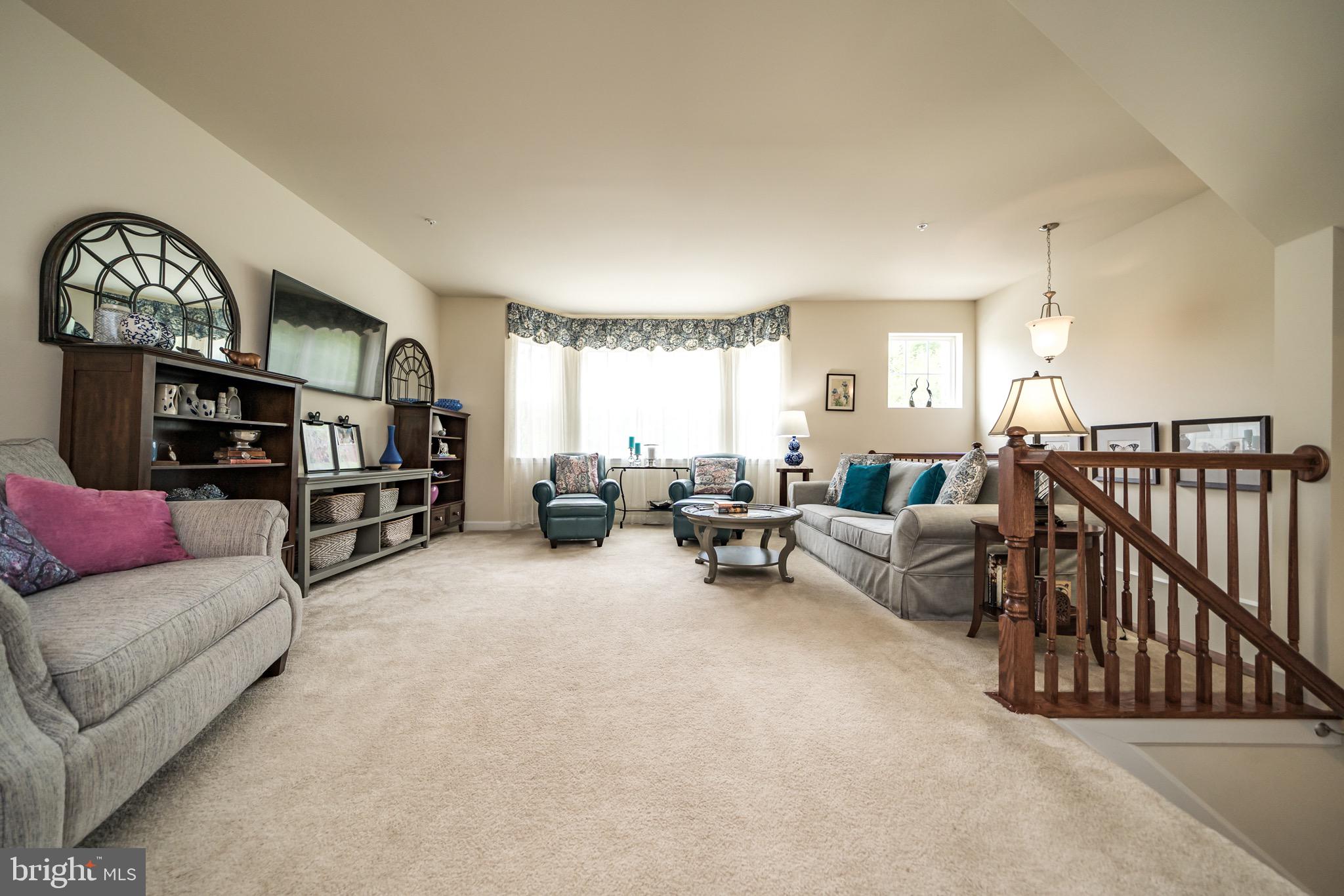 OAK TREE LANDING - Residential