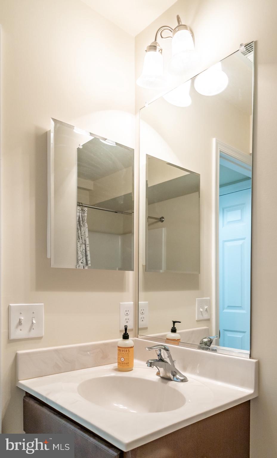 OAK TREE LANDING - Residential