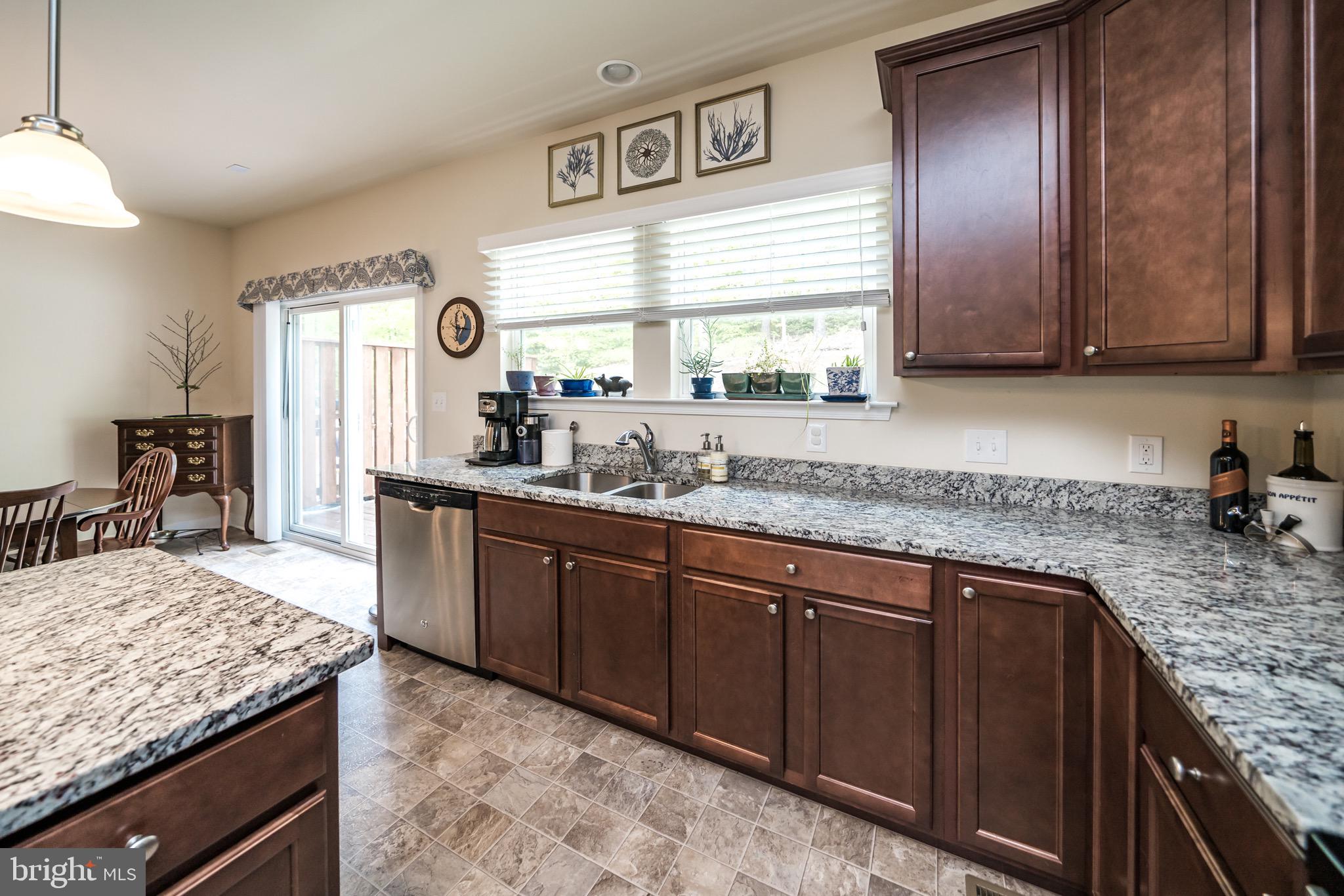 OAK TREE LANDING - Residential