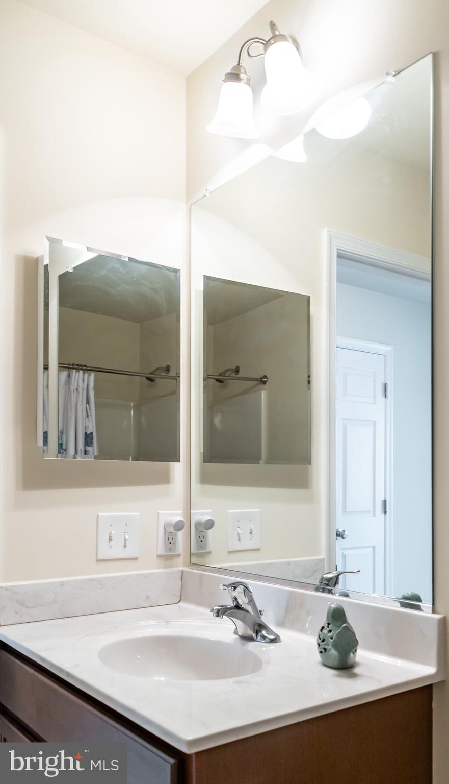 OAK TREE LANDING - Residential