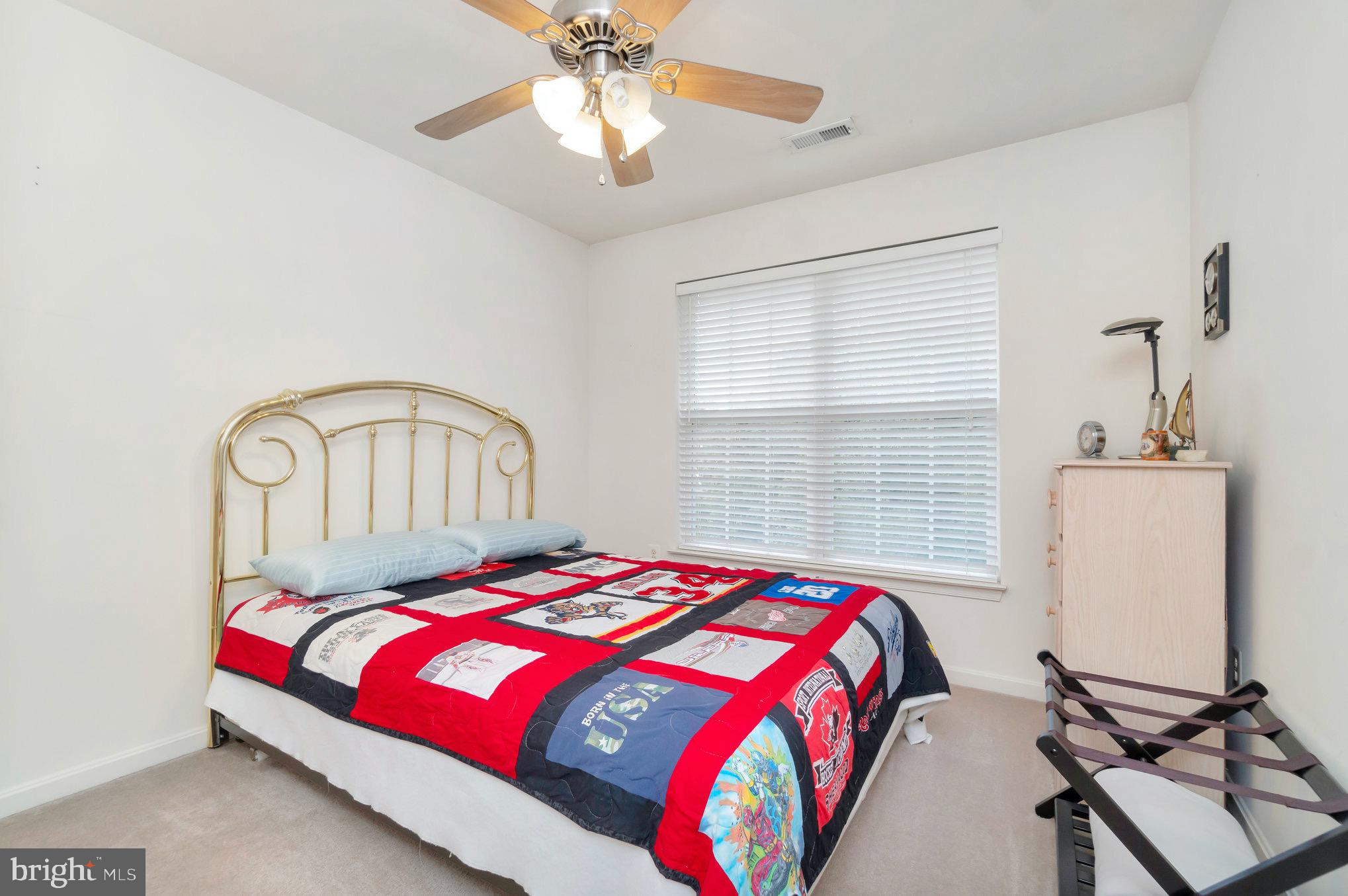 SALEM FIELDS - Residential