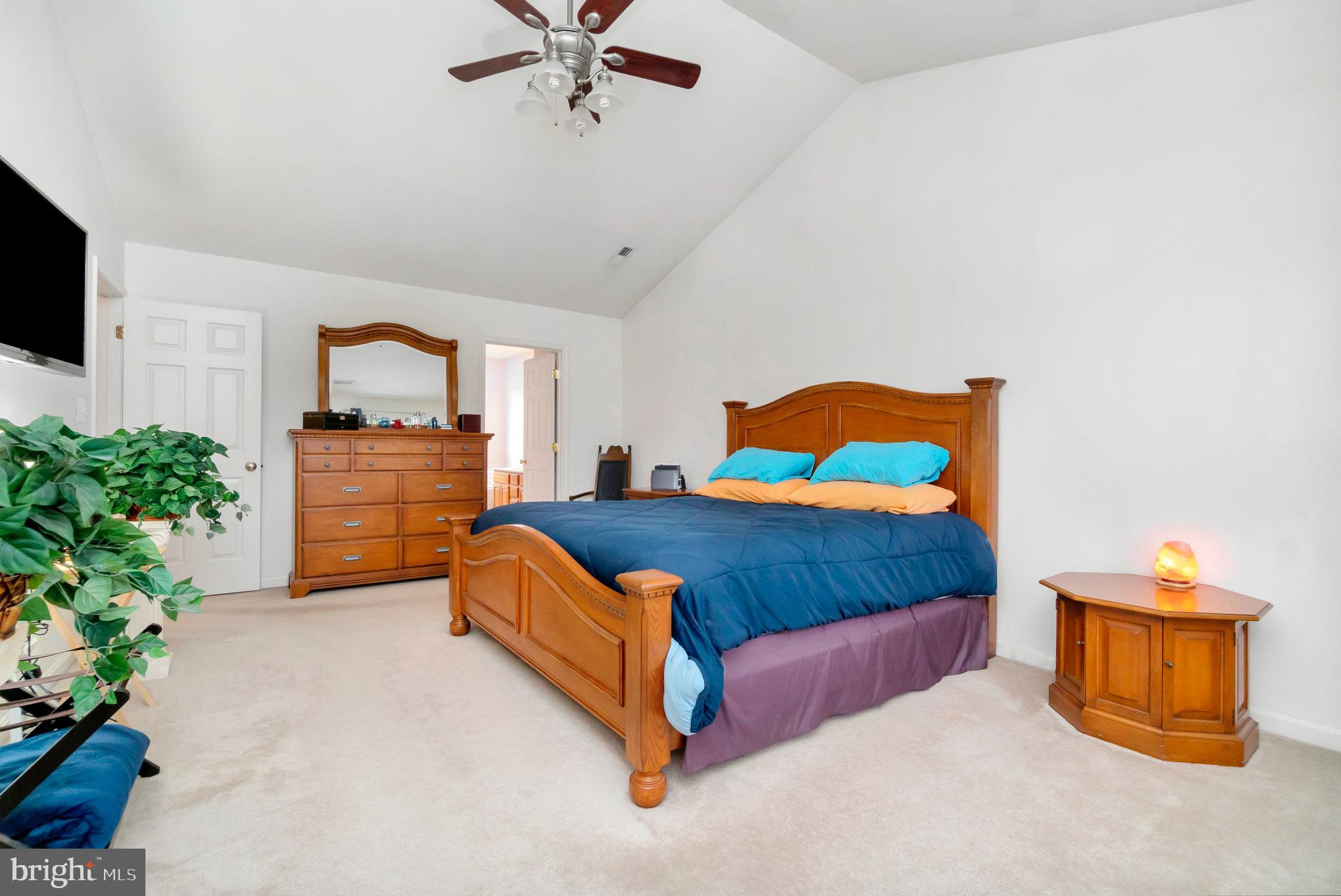 SALEM FIELDS - Residential