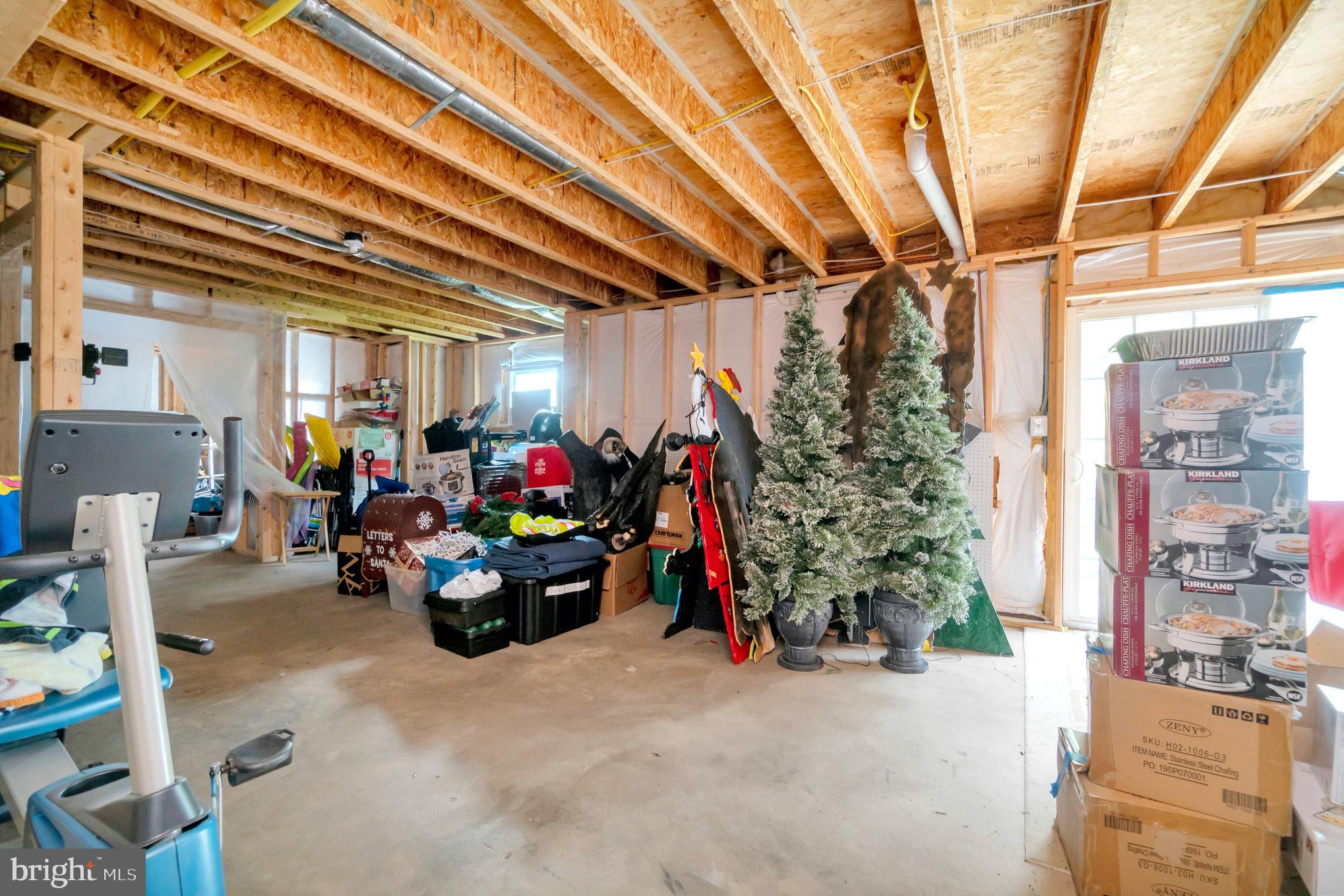 SALEM FIELDS - Residential