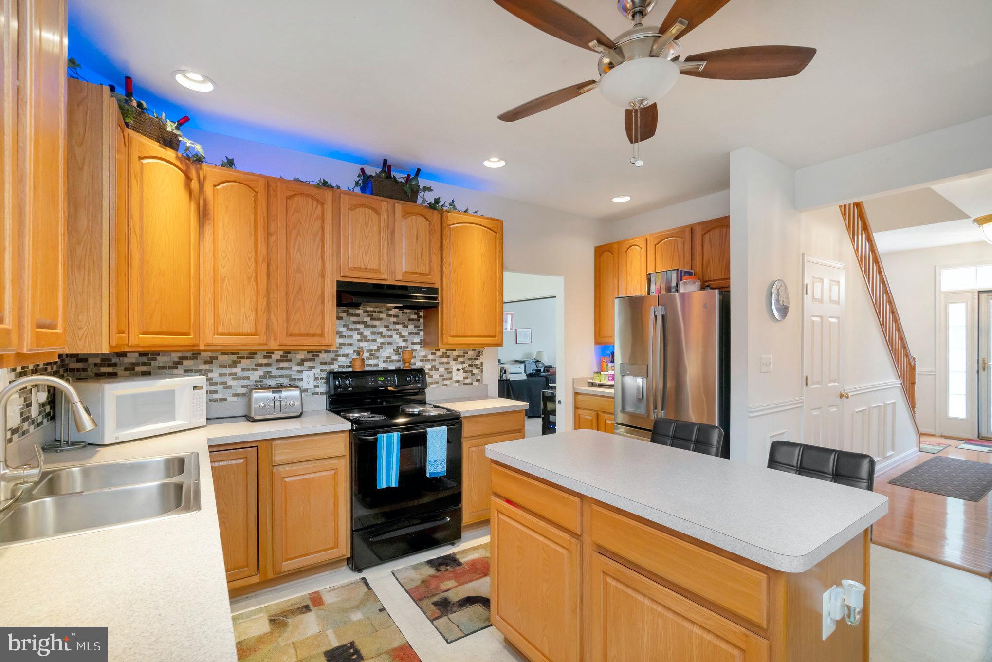 SALEM FIELDS - Residential