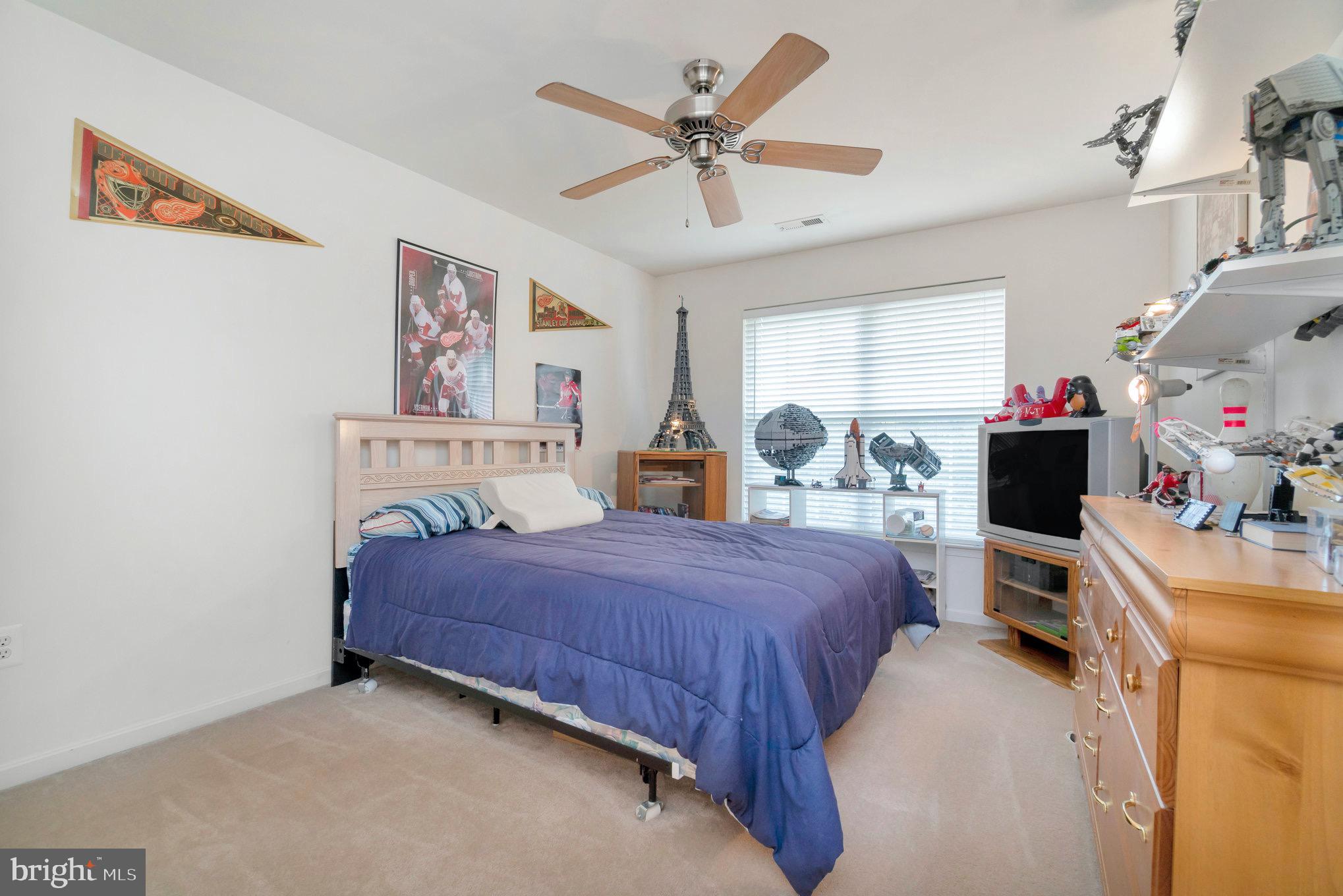 SALEM FIELDS - Residential