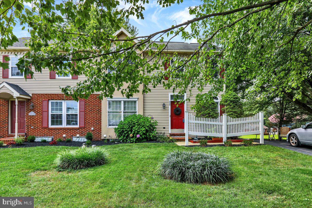 28 DERBY LANE