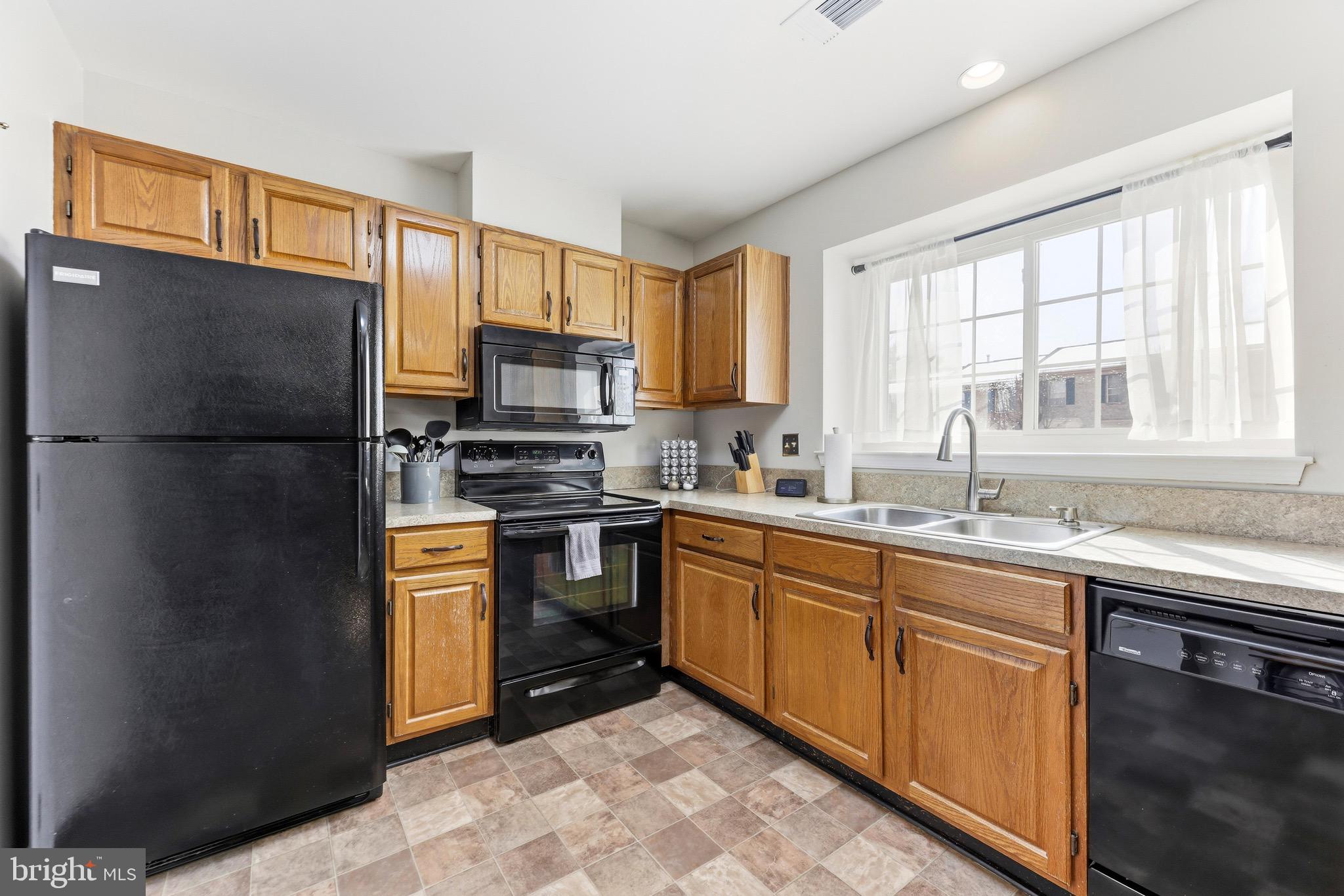 SILVER SPRING STATION - Residential