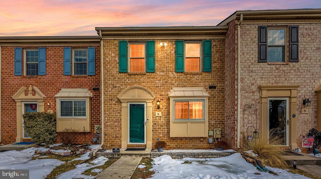 SILVER SPRING STATION - Residential