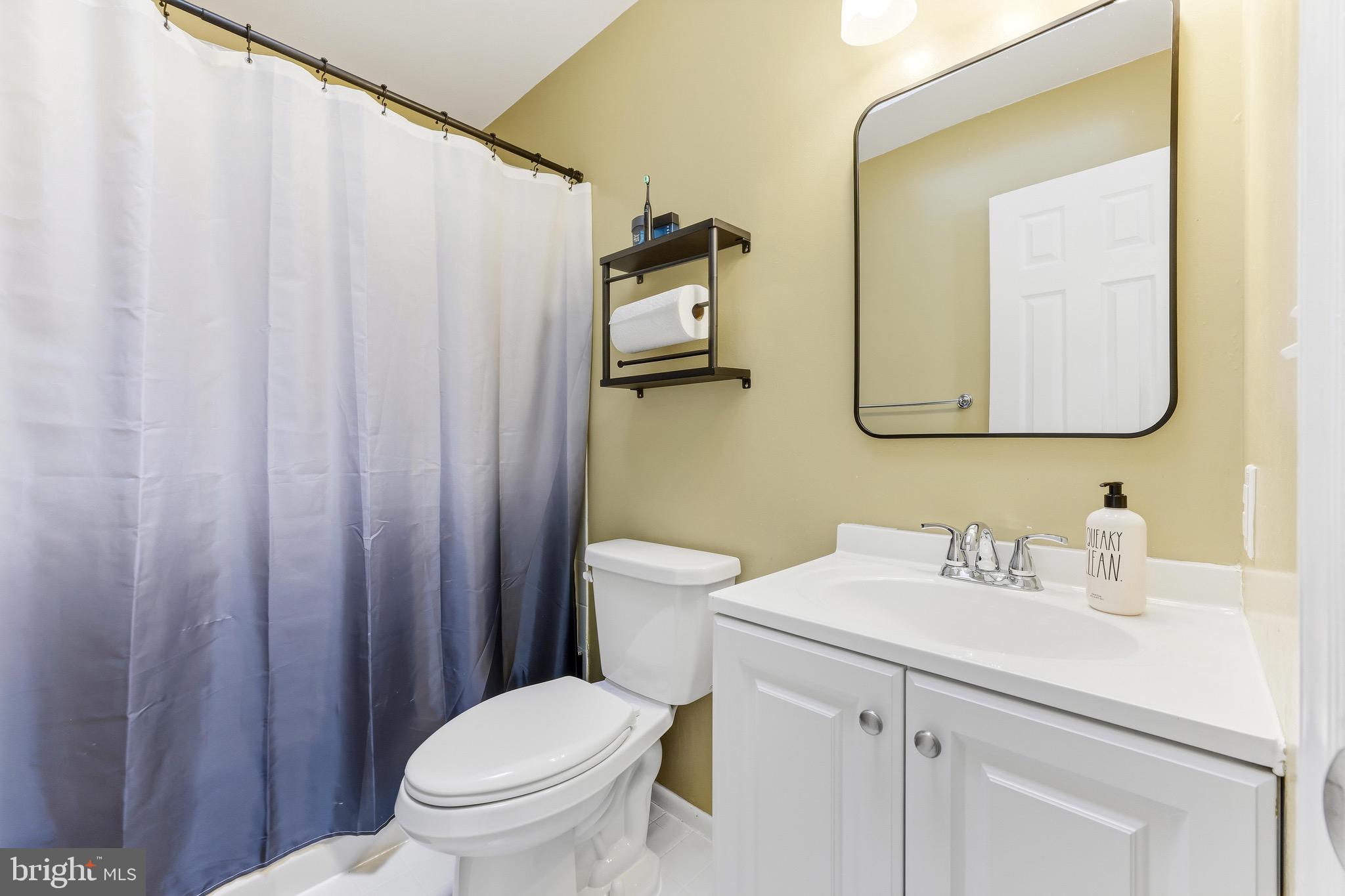 SILVER SPRING STATION - Residential