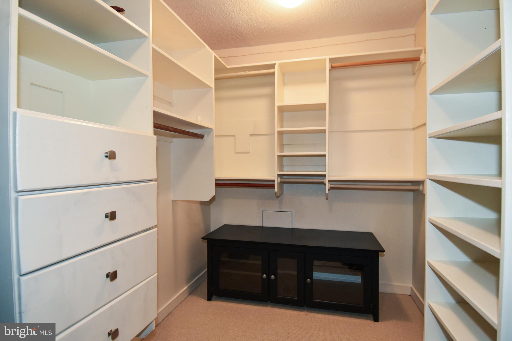 HORIZON HOUSE - Residential