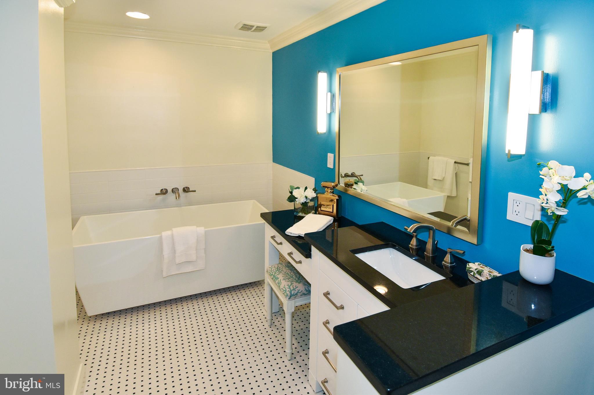 HORIZON HOUSE - Residential