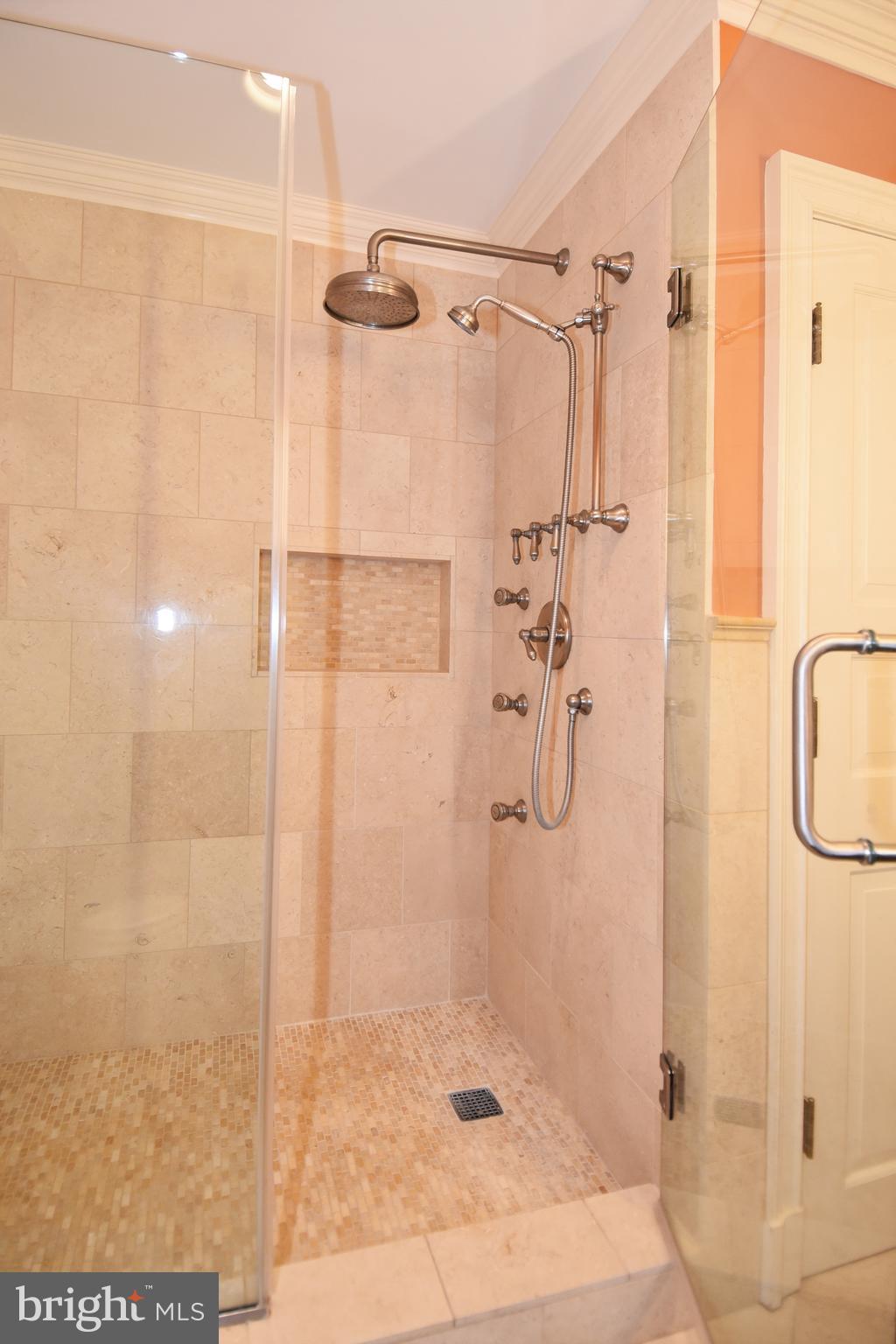 HORIZON HOUSE - Residential