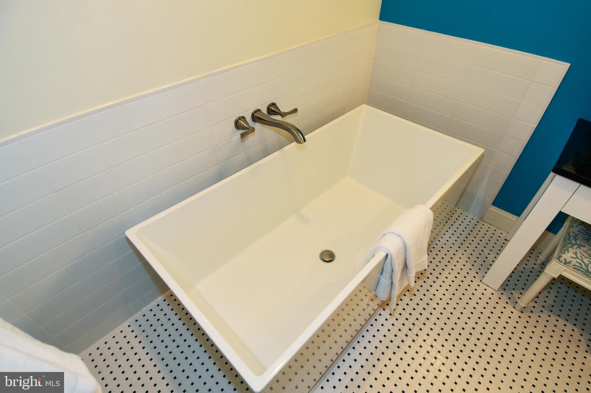 HORIZON HOUSE - Residential