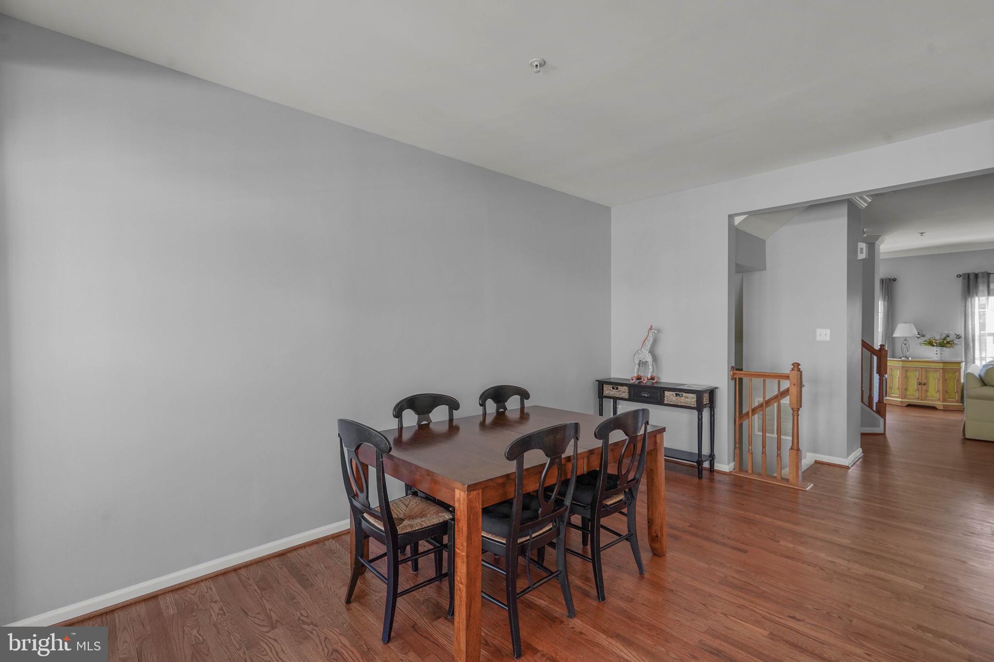 LAKELANDS - Residential