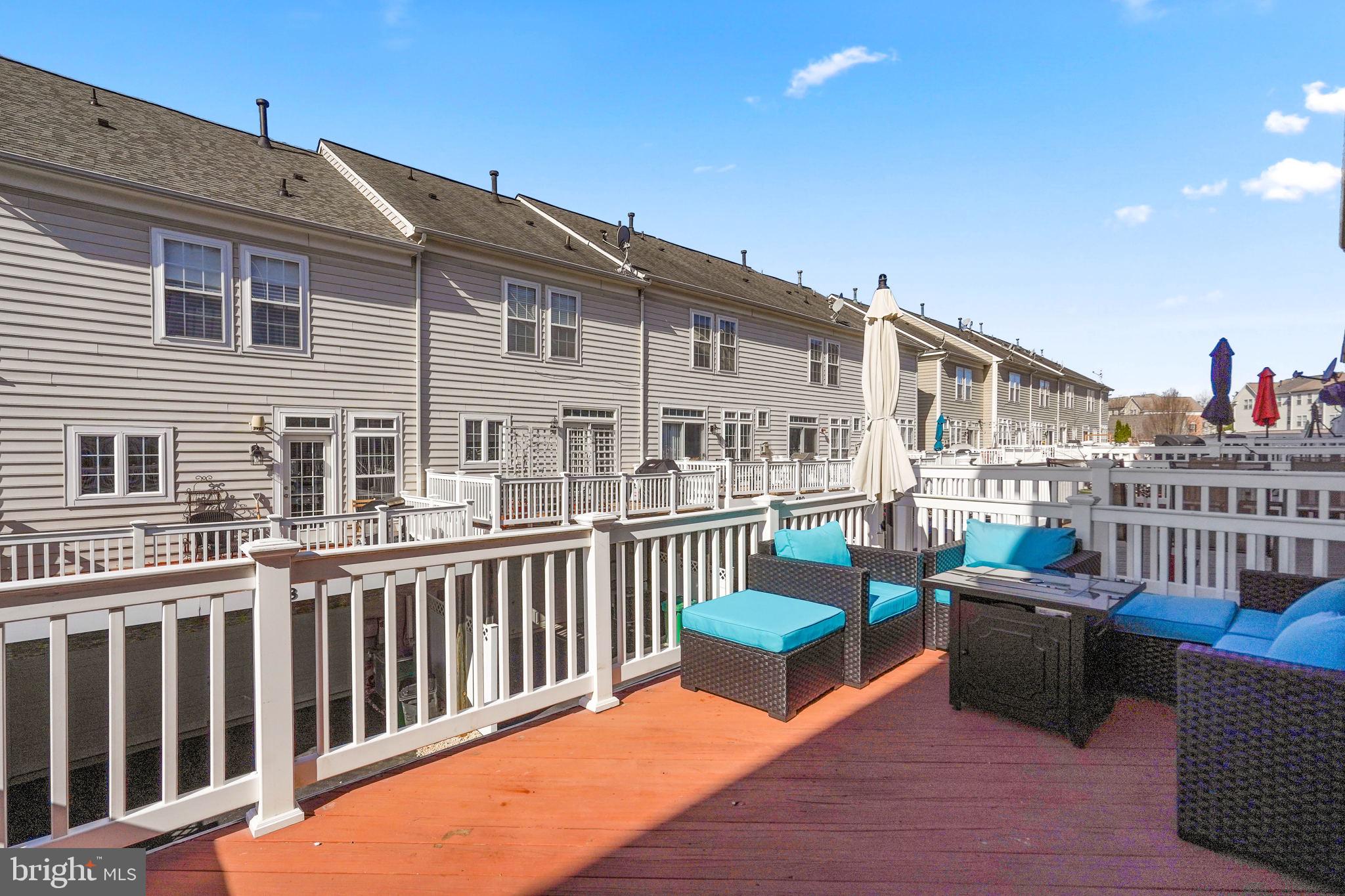 LAKELANDS - Residential