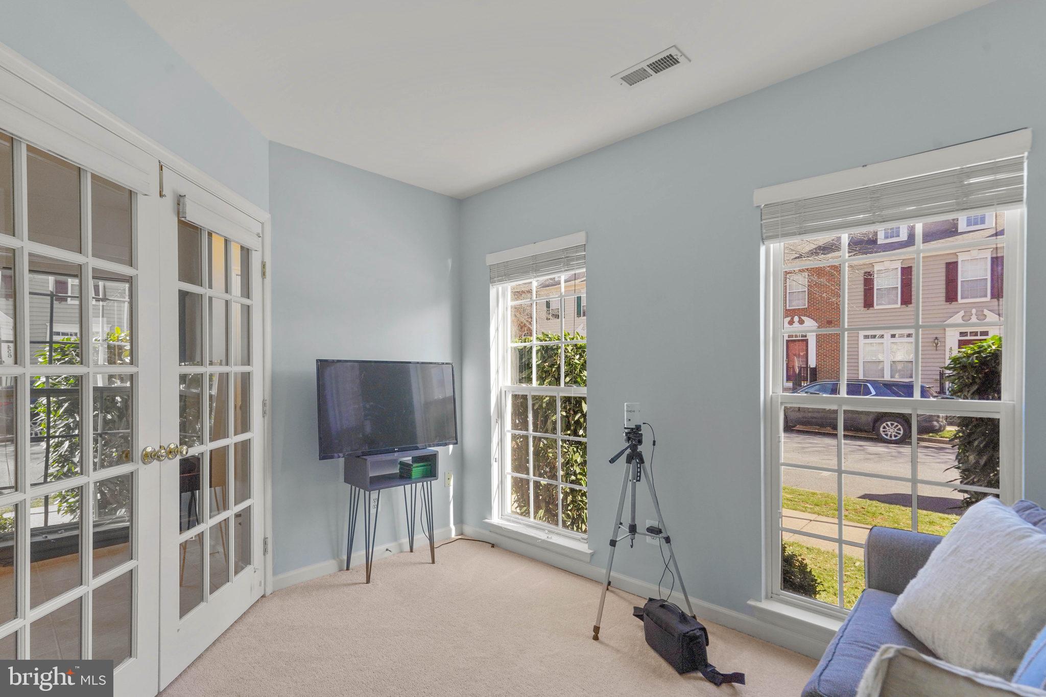 LAKELANDS - Residential