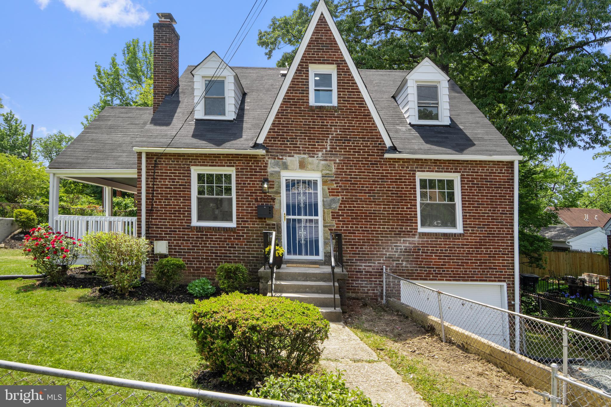 HYATTSVILLE HILLS - Residential