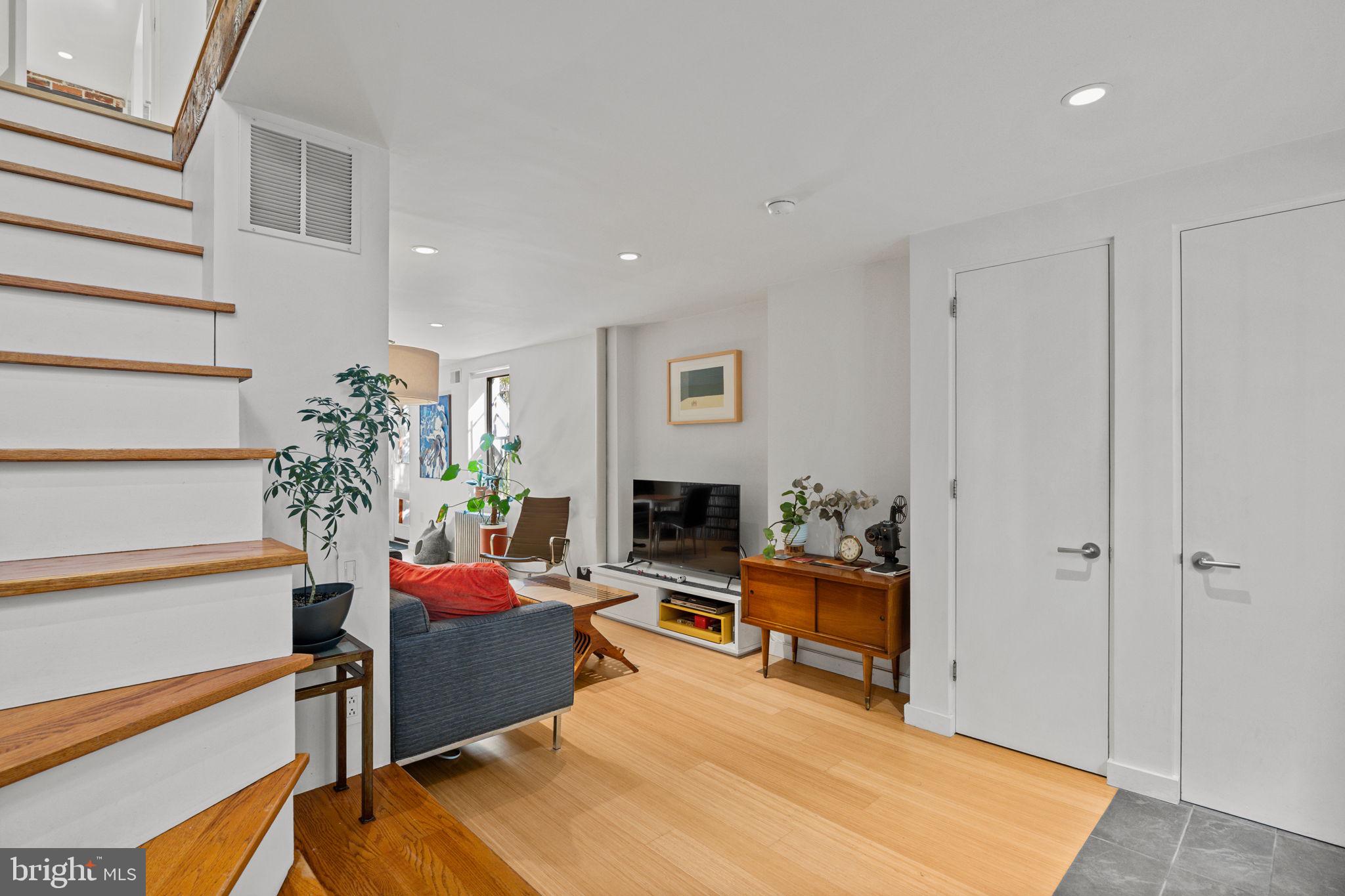 601 FULTON STREET