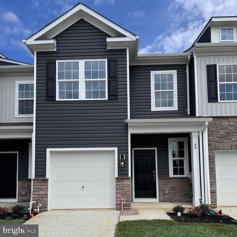 Townhouse For Rent - 60 Robert Drive<br/> RUNNEMEDE, NJ 08078