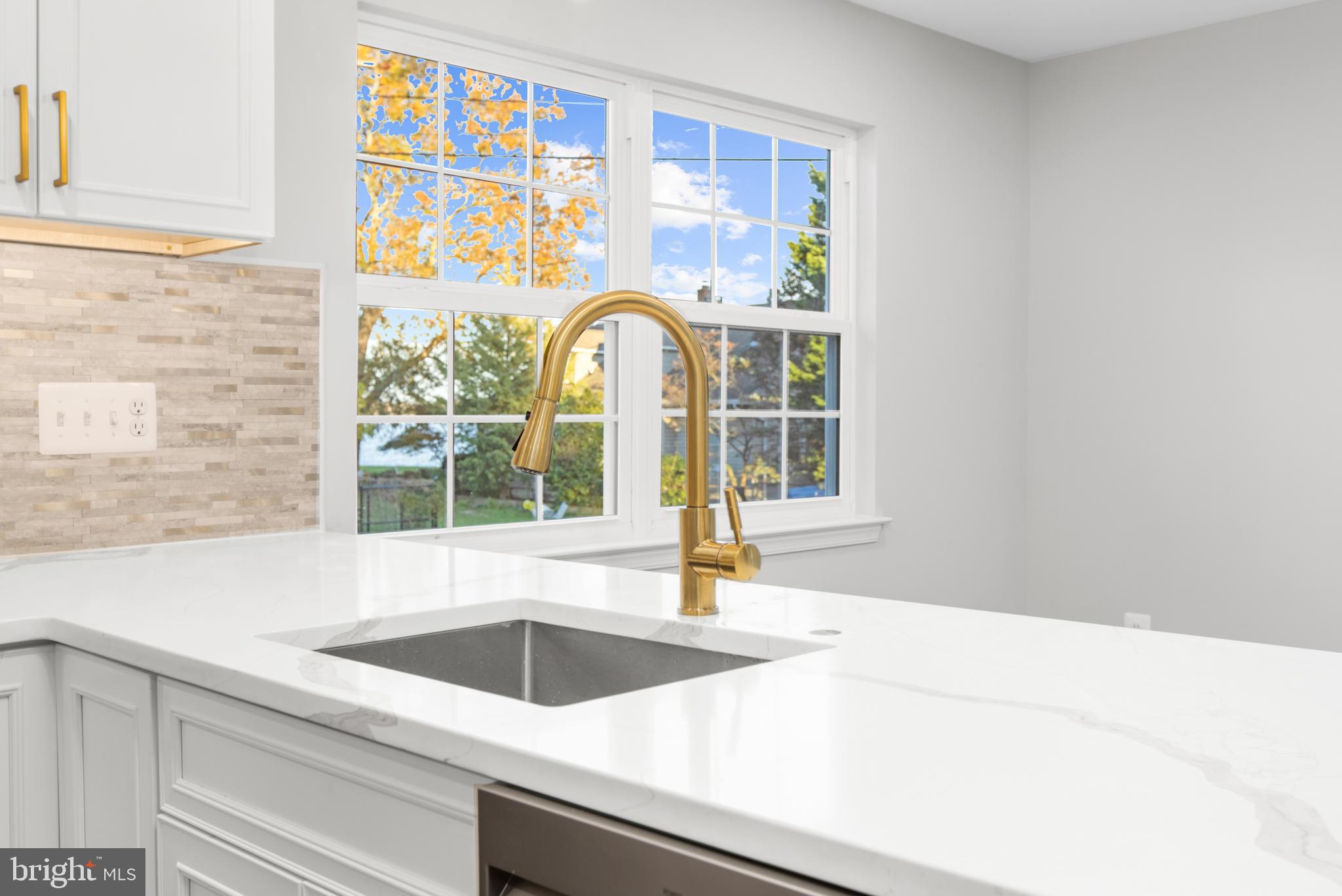 RIVIERA BEACH - Residential Lease