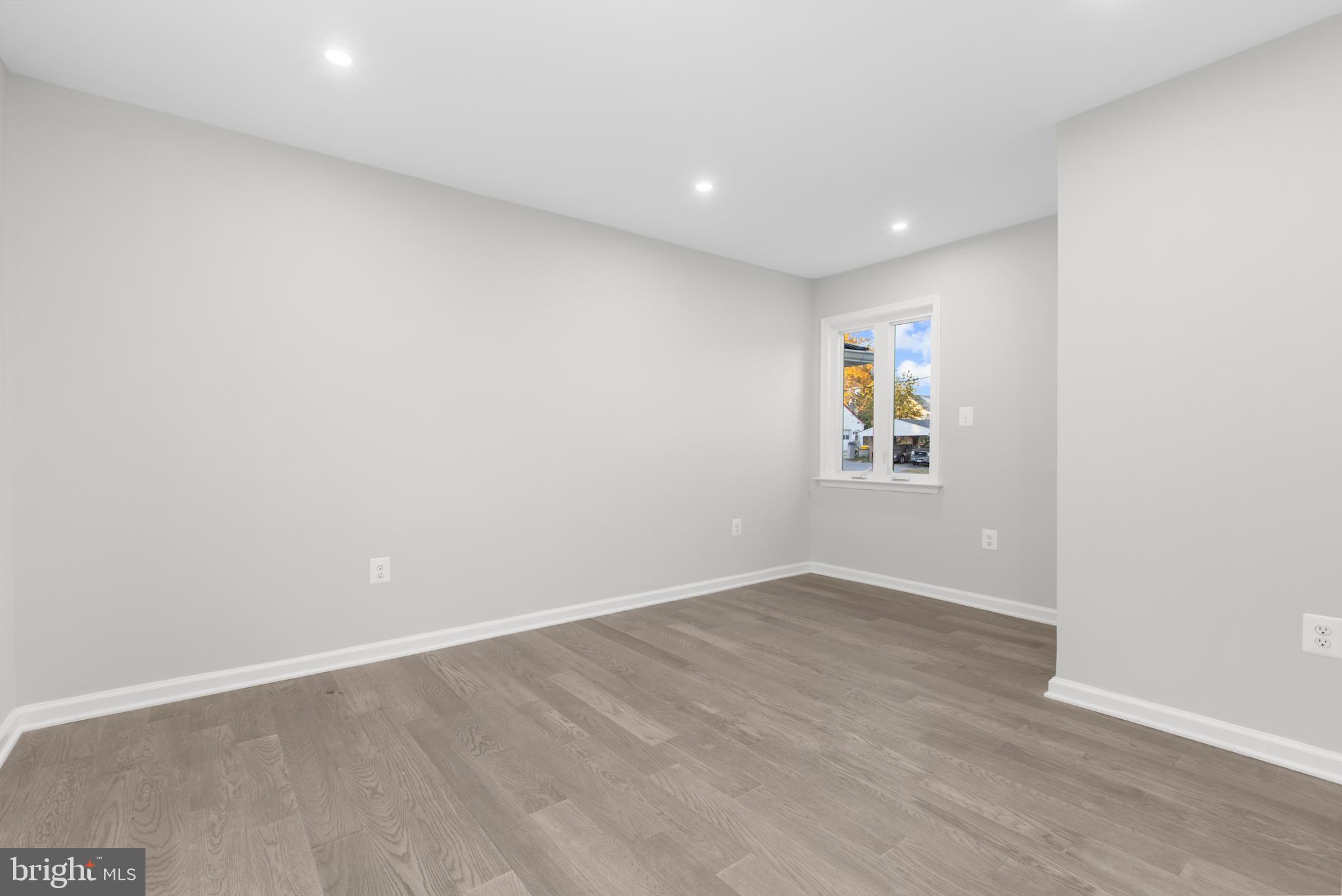 RIVIERA BEACH - Residential Lease