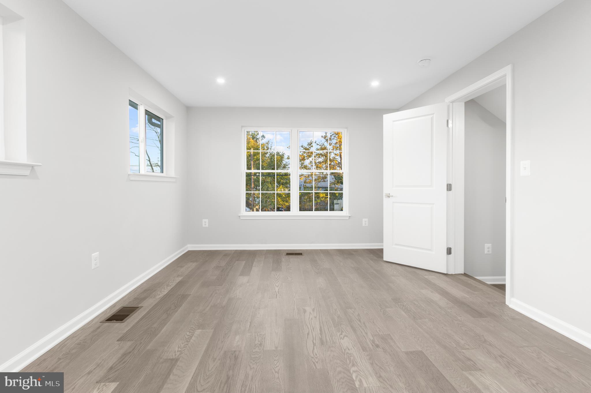 RIVIERA BEACH - Residential Lease