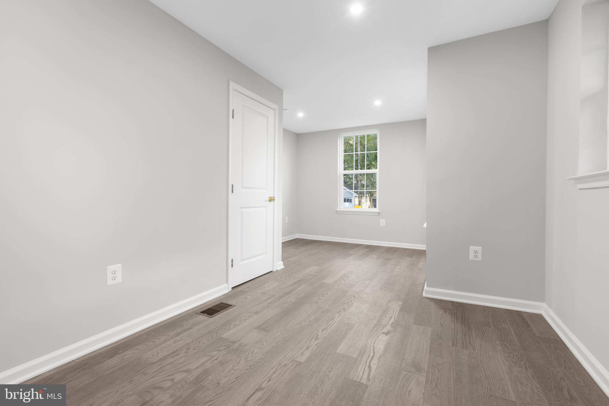 RIVIERA BEACH - Residential Lease