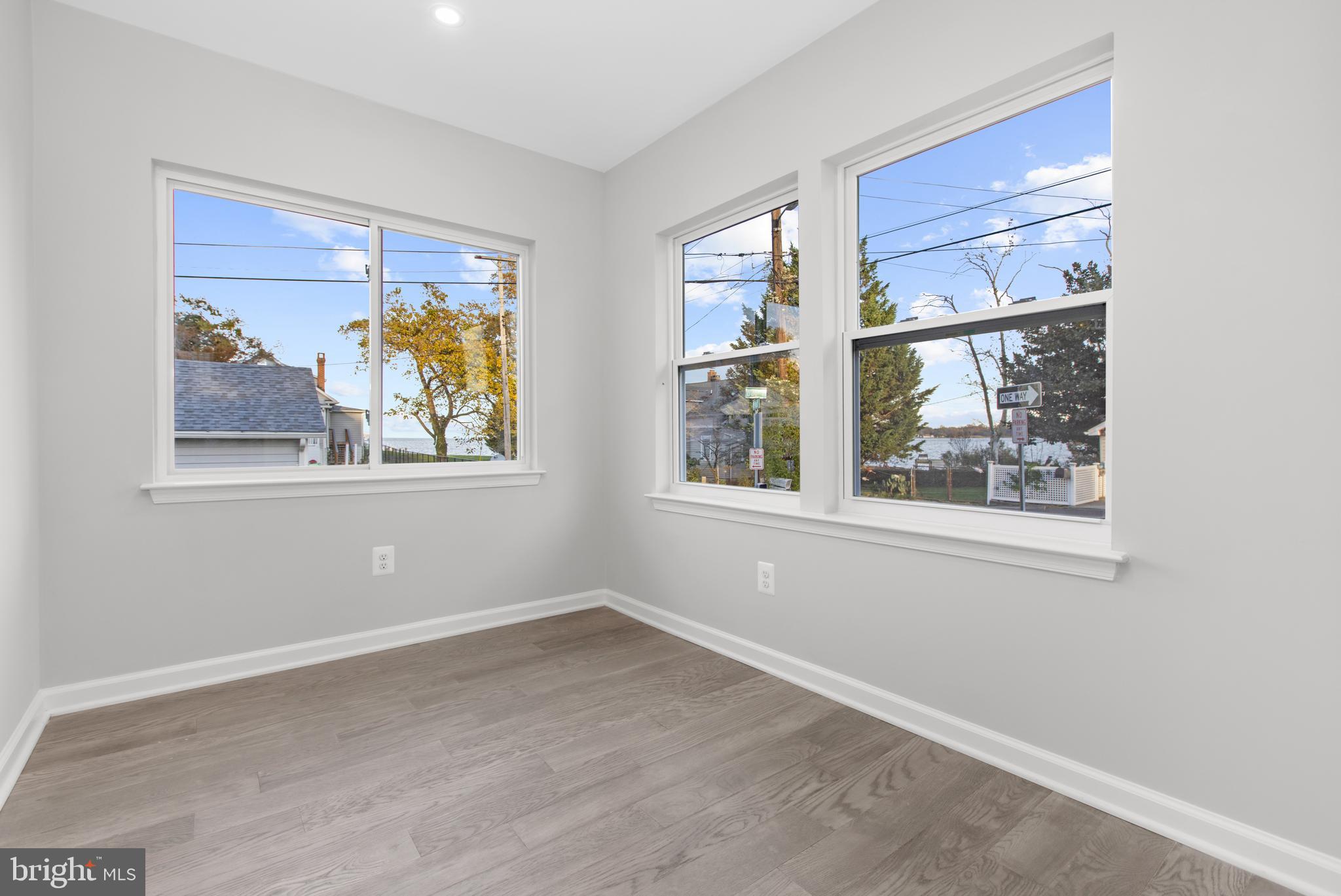 RIVIERA BEACH - Residential Lease