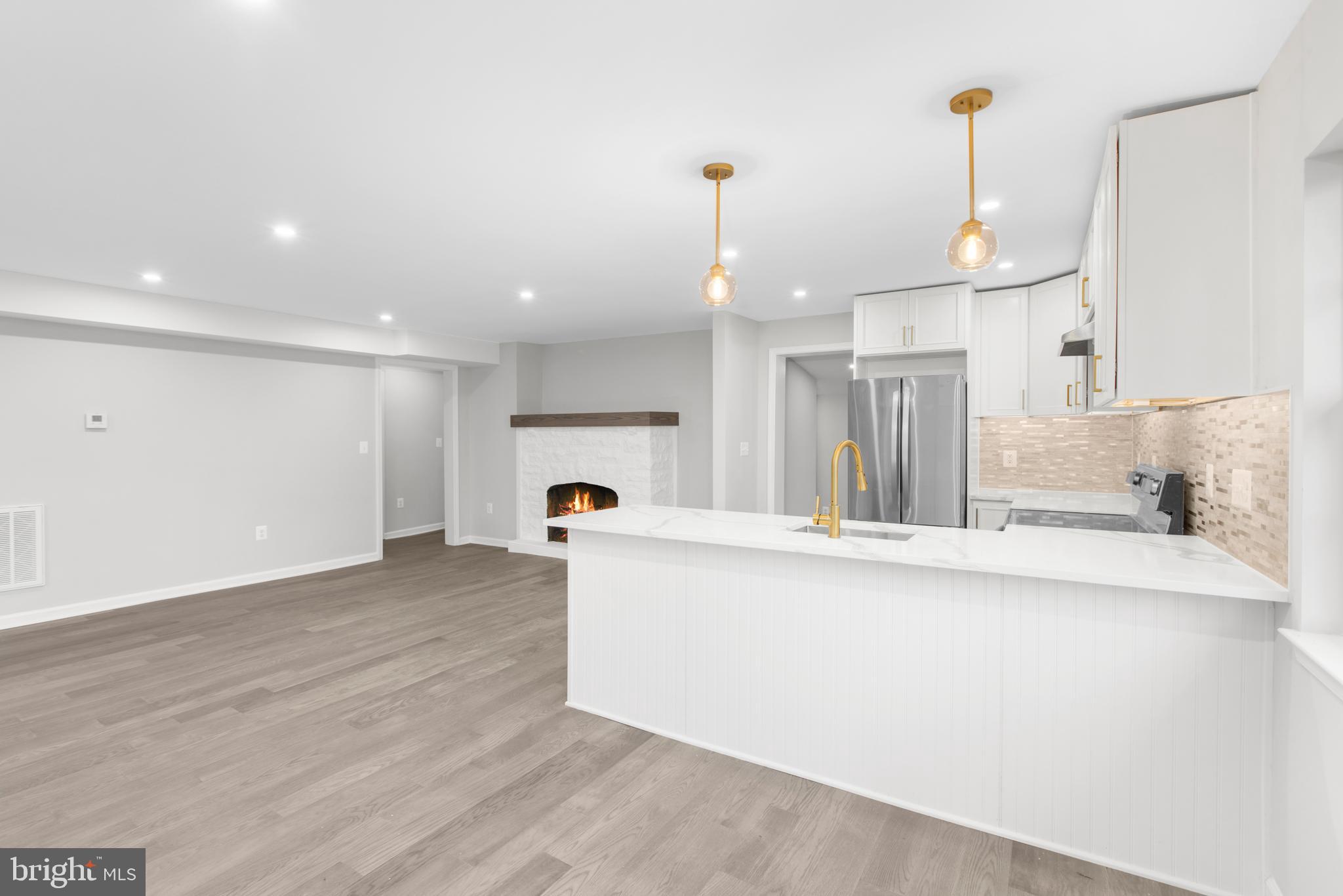 RIVIERA BEACH - Residential Lease