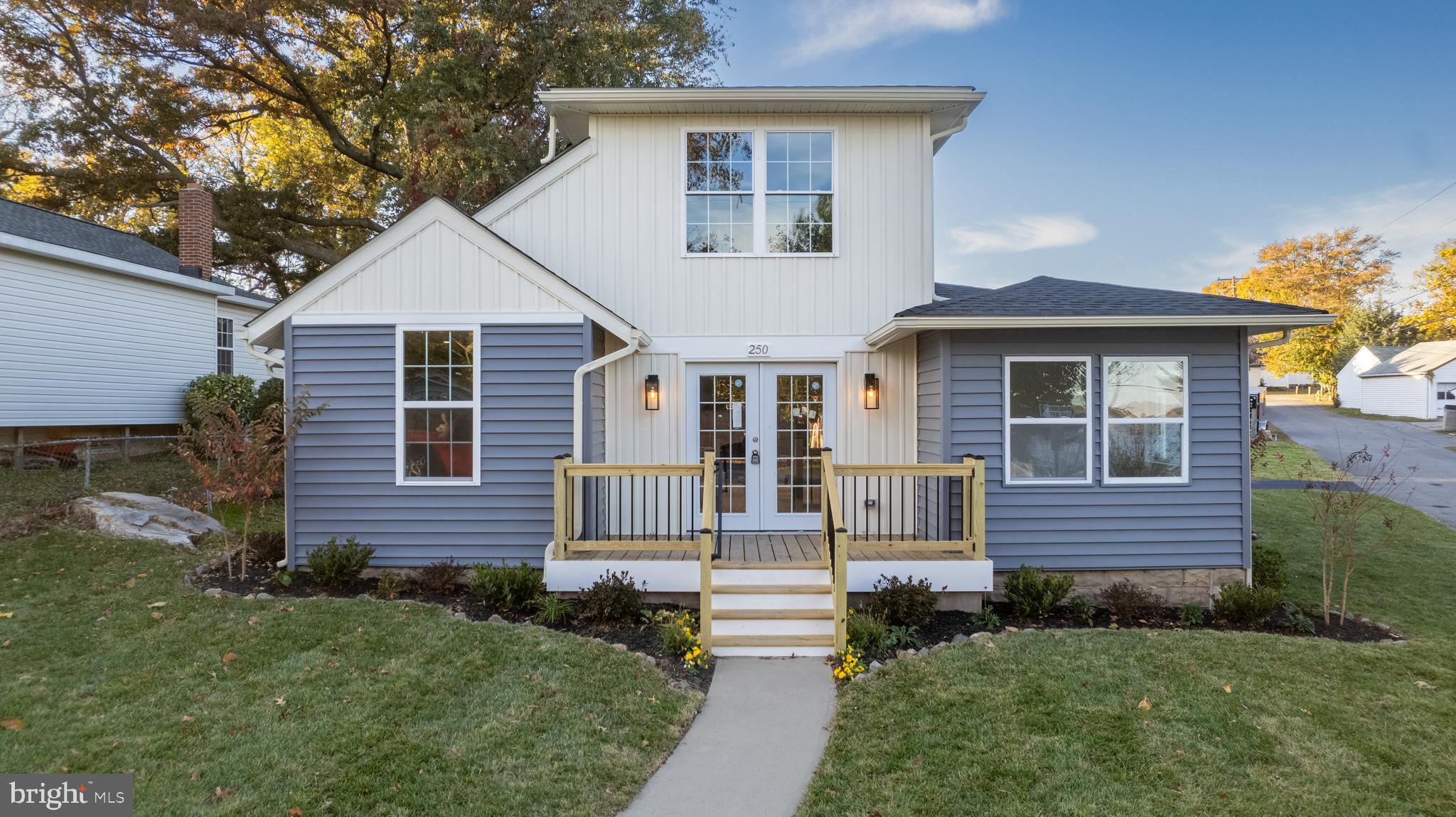 RIVIERA BEACH - Residential Lease