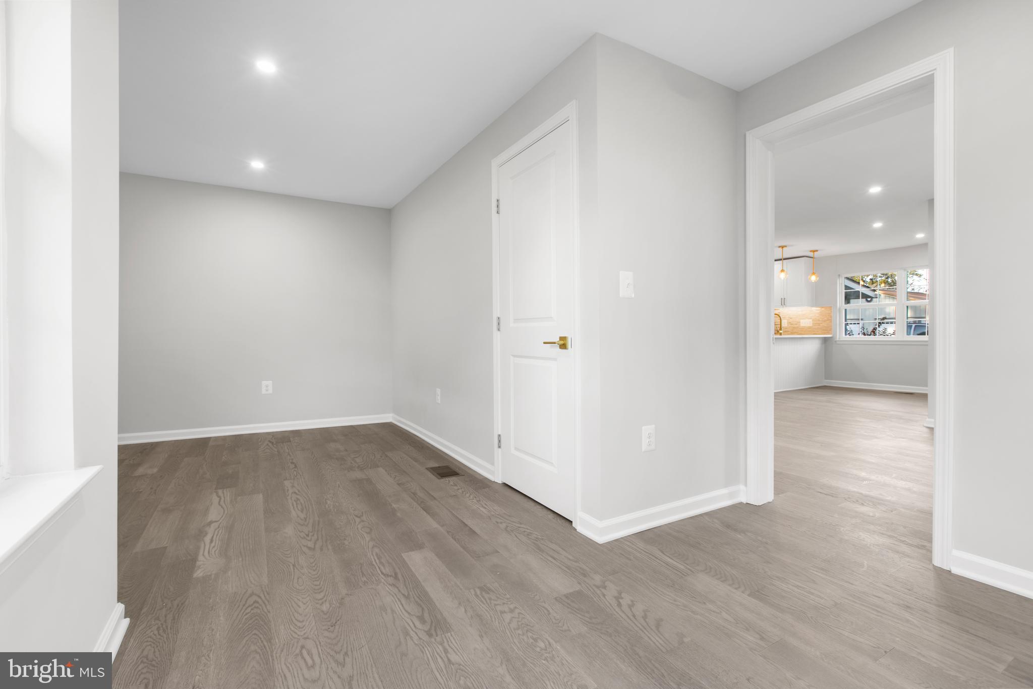 RIVIERA BEACH - Residential Lease