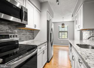 CHESTERBROOK - Residential Lease