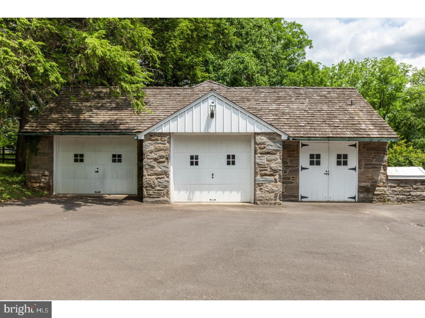 FLOURTOWN - Residential