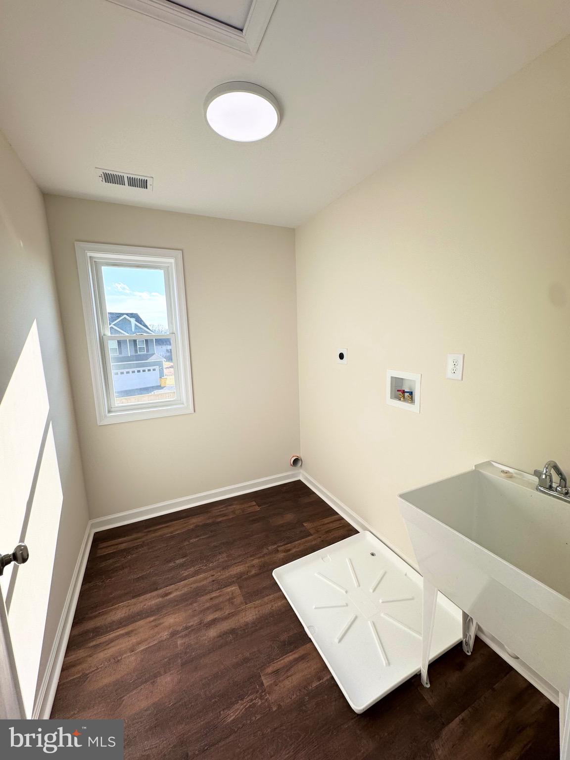 TARICO HEIGHTS - Residential